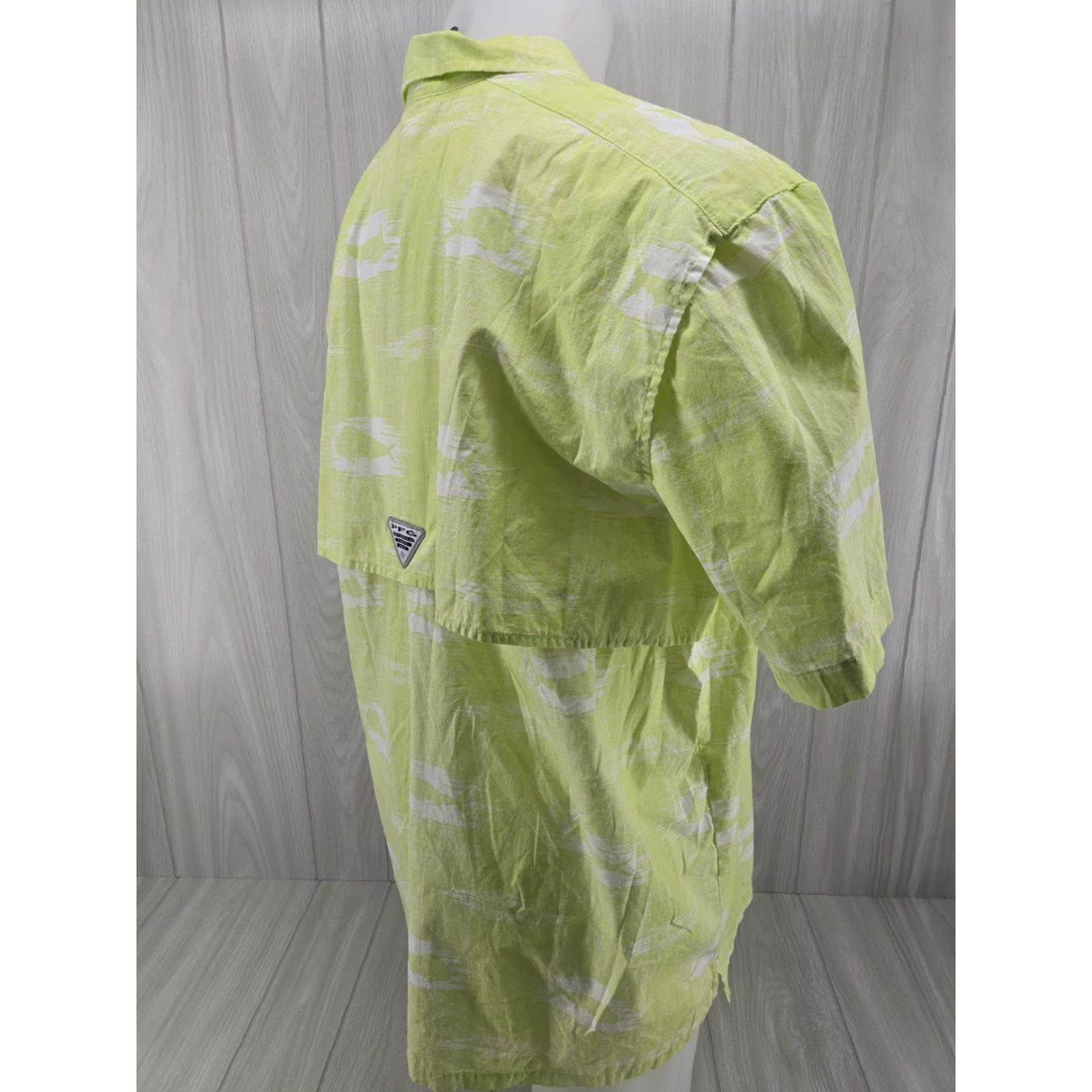 Vintage Columbia PFG Shirt Mens XL Lime Green Fish Print Button Up Vented Performance Size US XL / EU 56 / 4 - 7 Thumbnail