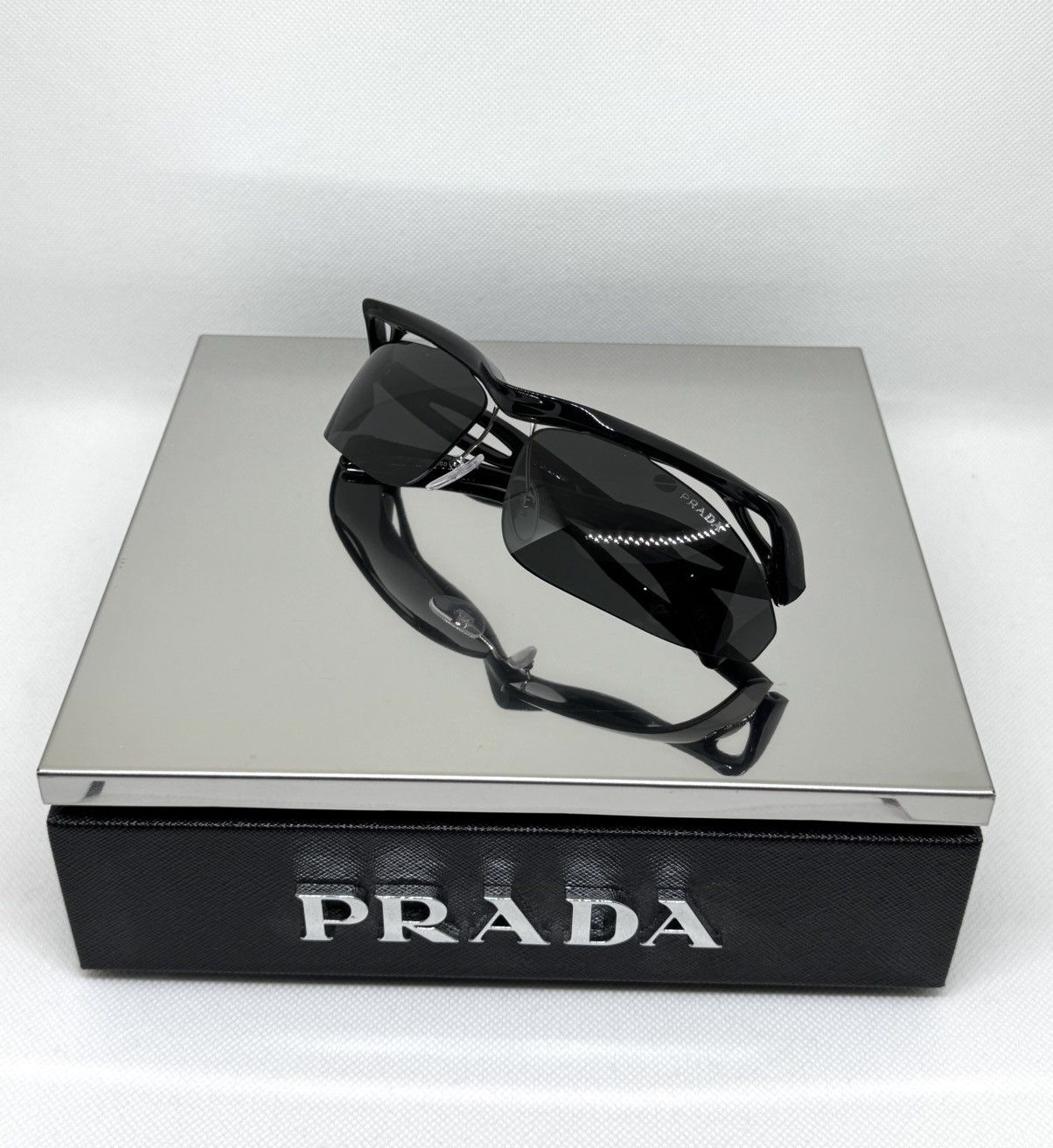 Prada NEW Prada Symbole sunglasses PR A25S 1AB5S0 Size ONE SIZE - 4 Thumbnail