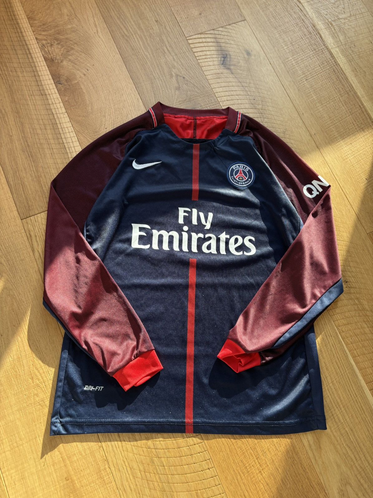 Nike × Vintage Nike Neymar Jr. PSG Jersey Size US M / EU 48-50 / 2 - 1 Thumbnail