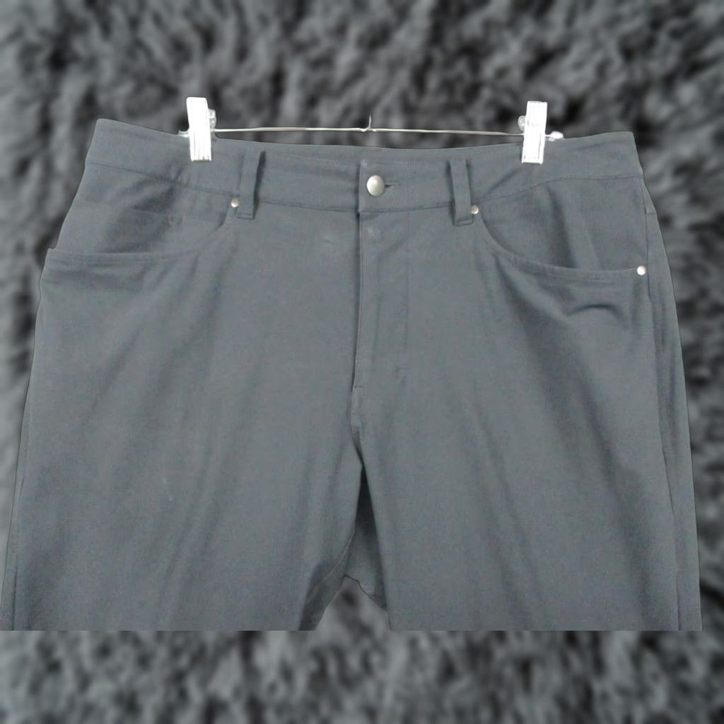 Lululemon Lululemon ABC Pant 34 Men Black Trouser Classic Four Way Stretch Quickdry Pants Mens Regular Khakis Size US 34 / EU 50 - 1 Thumbnail
