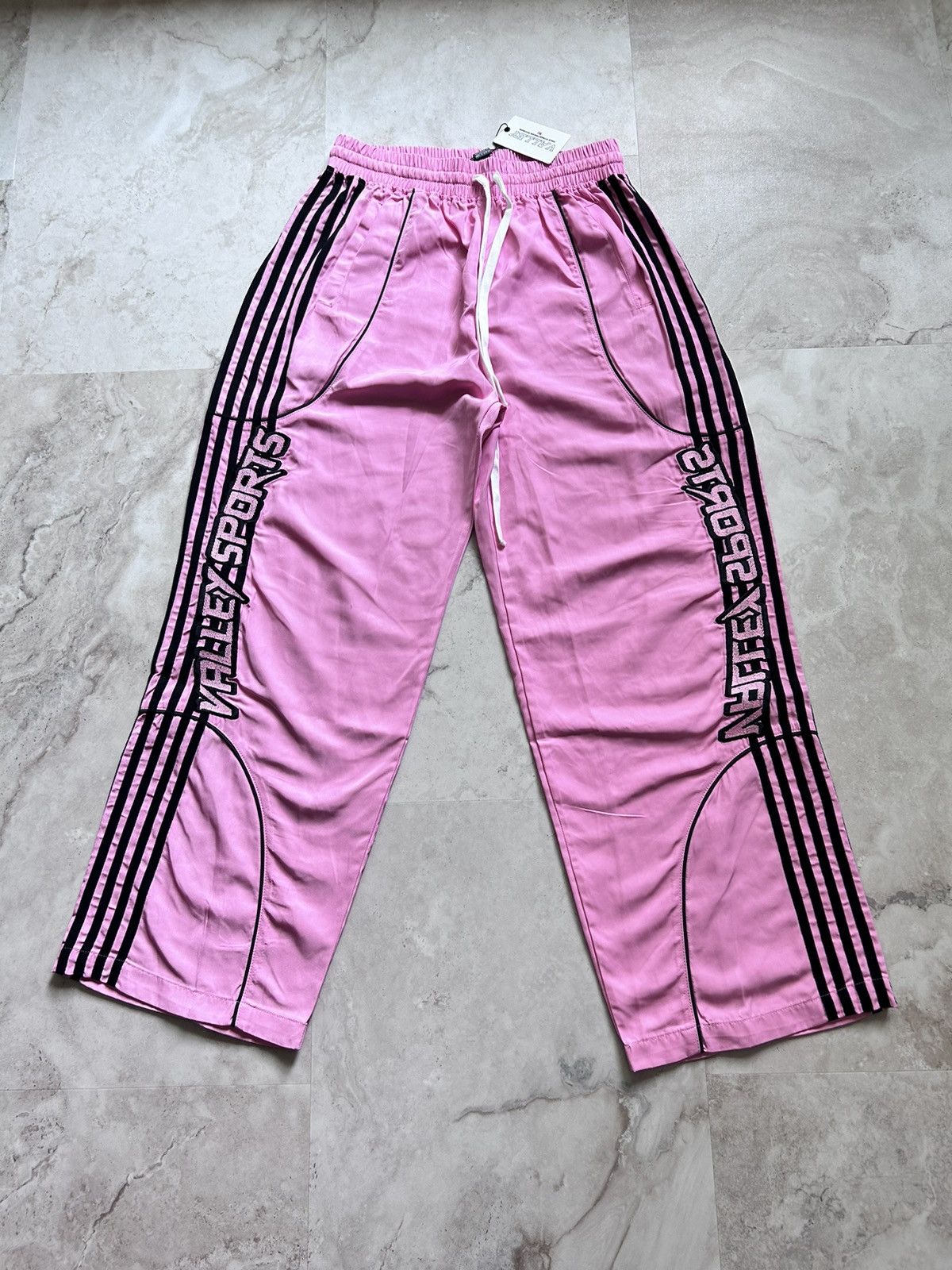 ウェア VALE SPORTS DIVISION TUXEDO TRACK PANTS NAVY TUXEDO TRACK PANTS – Vale Houston Flagship