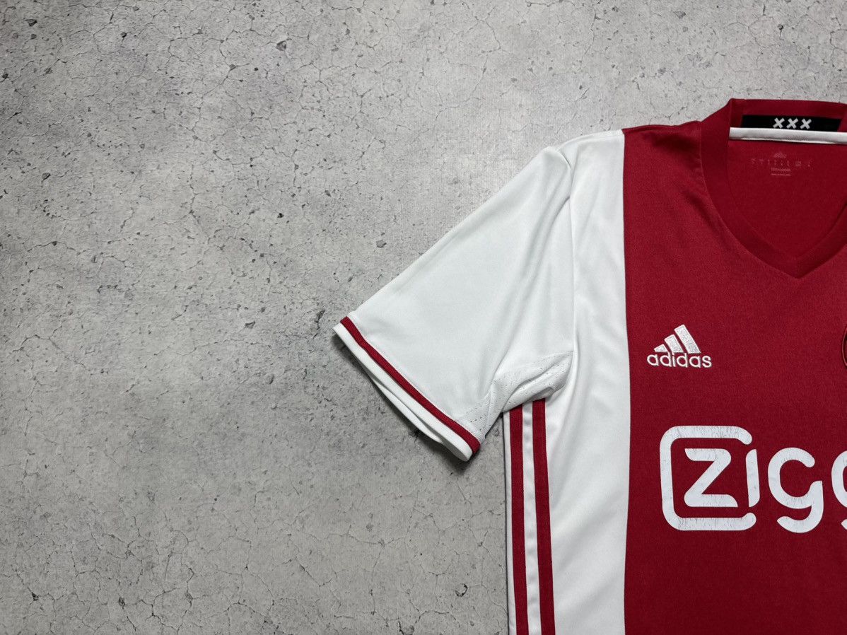 Adidas Adidas FC Ajax Amsterdam 2016/2017 Soccer Jersey Vintage Size US S / EU 44-46 / 1 - 5 Thumbnail
