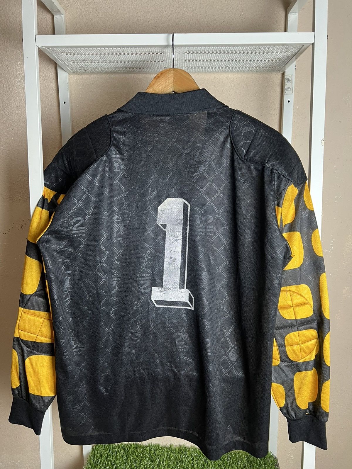 Vintage Vintage CSR Soccer Retro Goalkepper Jersey Multicolour Size US XL / EU 56 / 4 - 8 Thumbnail
