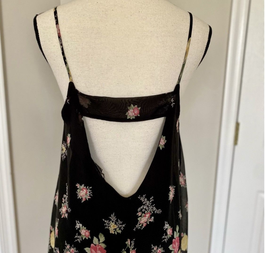 Forever 21 FOREVER 21 MINI FLORAL SLIP DRESS CUTOUT BACK Size L / US 10 / IT 46 - 11 Thumbnail