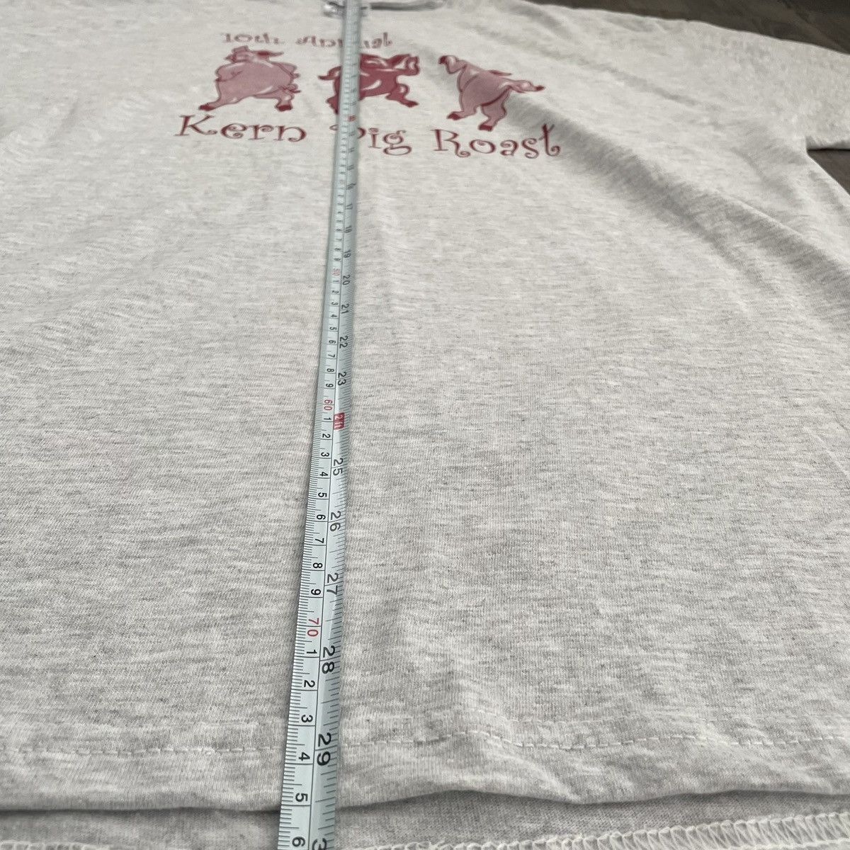 Jerzees JERZEES • VNTG "Pig Roast" Pre-Shrunk Tee (XL) Size US XL / EU 56 / 4 - 5 Thumbnail