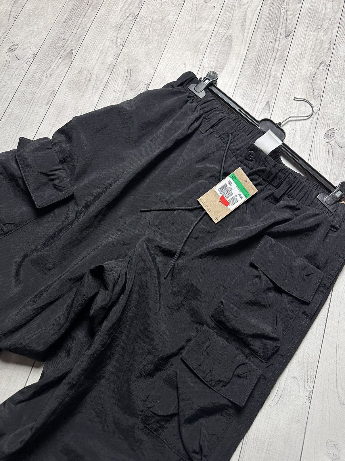Nike Nike tech pack multi pocket rare Y2K joggers size XL Size US 36 / EU 52 - 4 Thumbnail