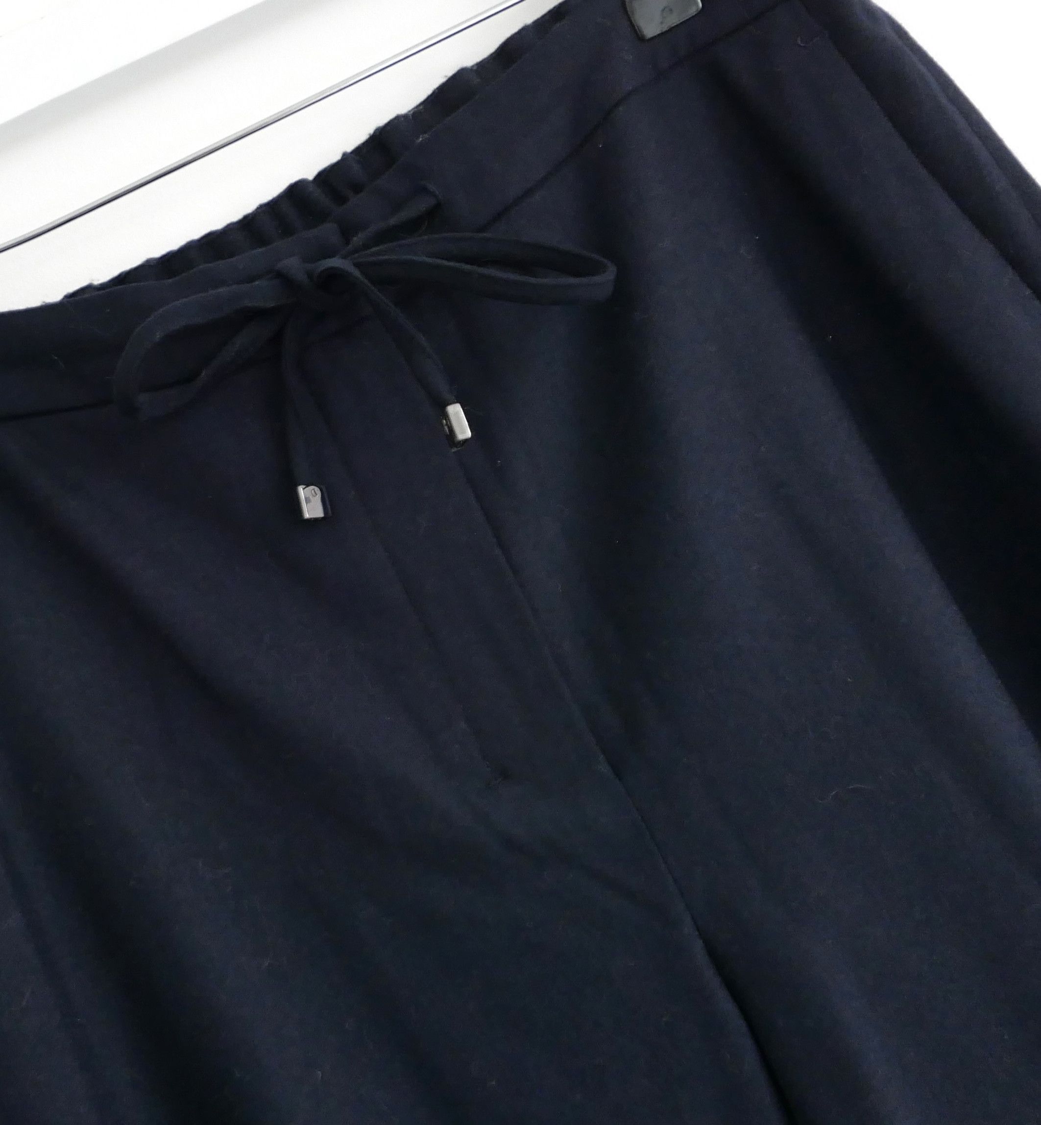 Max Mara ’S MaxMara Floria Wool Jogger Trousers Navy Size 34" / US 12 / IT 48 - 2 Thumbnail