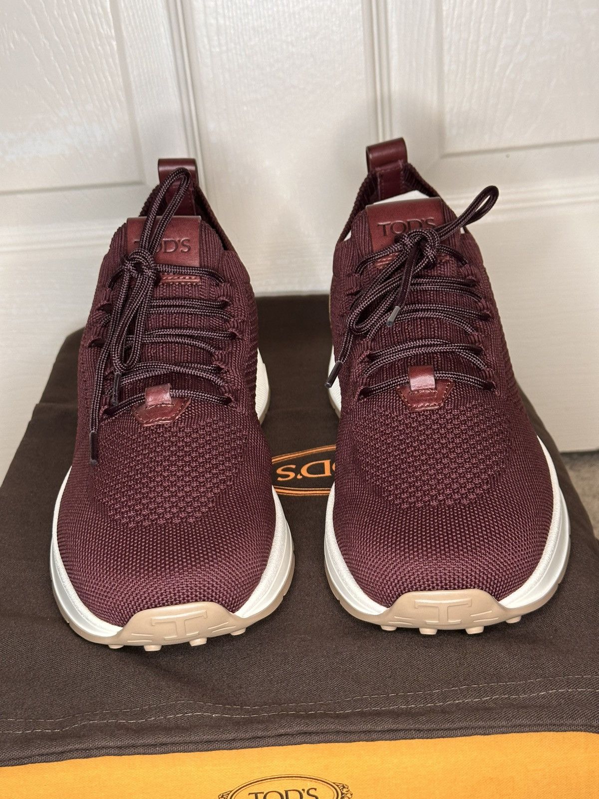 Tod's Tod’s Calzino Running Mid Volume 63k burgundy Size US 7.5 / EU 40-41 - 1 Thumbnail