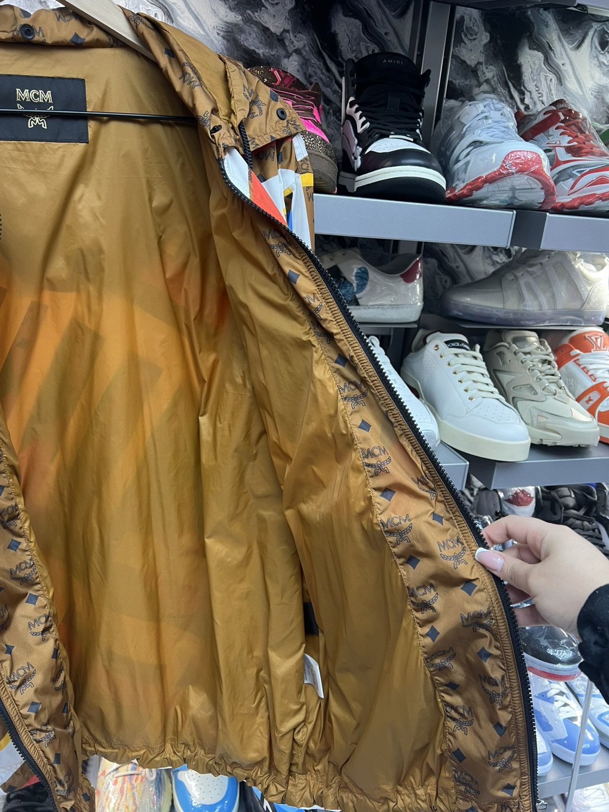 MCM MCM Cognac Windbreaker Hoodie Size US L / EU 52-54 / 3 - 11 Thumbnail