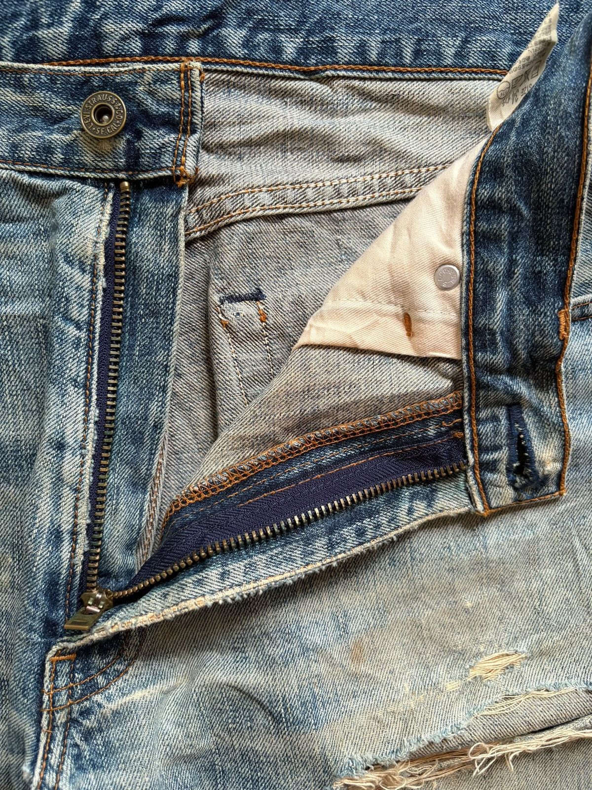 Levi's Vintage 90s Levis 502 Mud Wash Ripped Loose Baggy Jeans Size US 34 / EU 50 - 9 Thumbnail