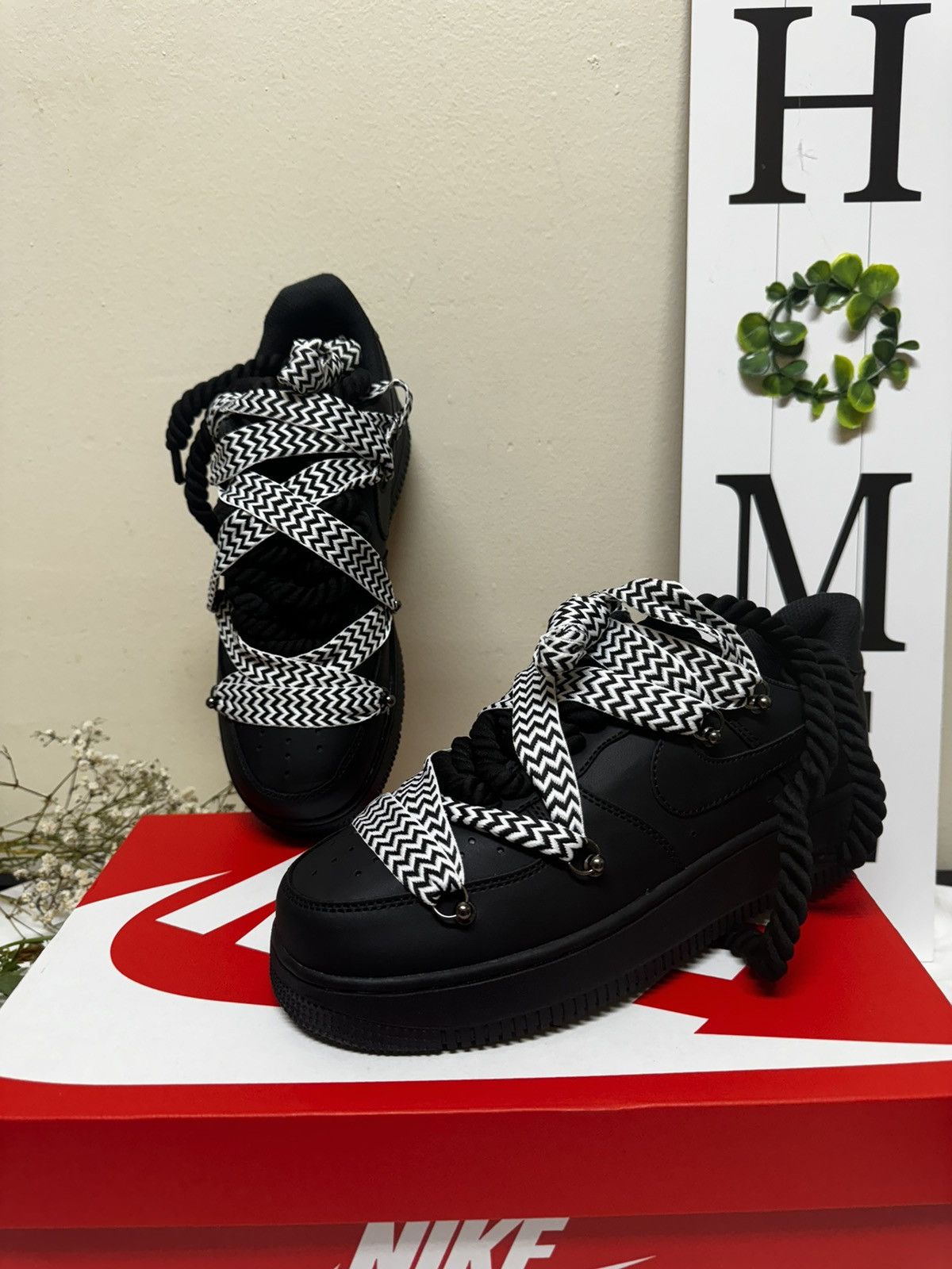 Other CUSTOM AIR FORCE 1 BLACK – CHUNKY LACES LOT Size US 8 / EU 41 - 3 Thumbnail