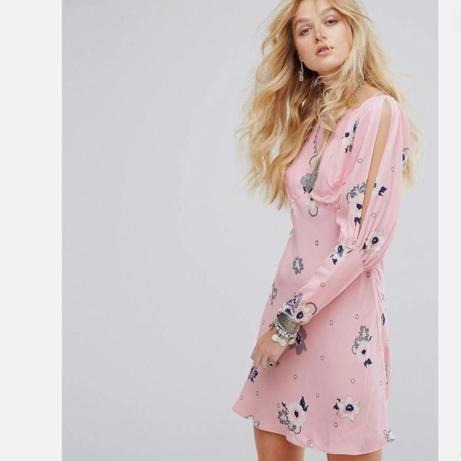 Free People NWT Free People Sunshadows Split Sleeve Mini Dress - Size 4 Size S / US 4 / IT 40 - 3 Thumbnail