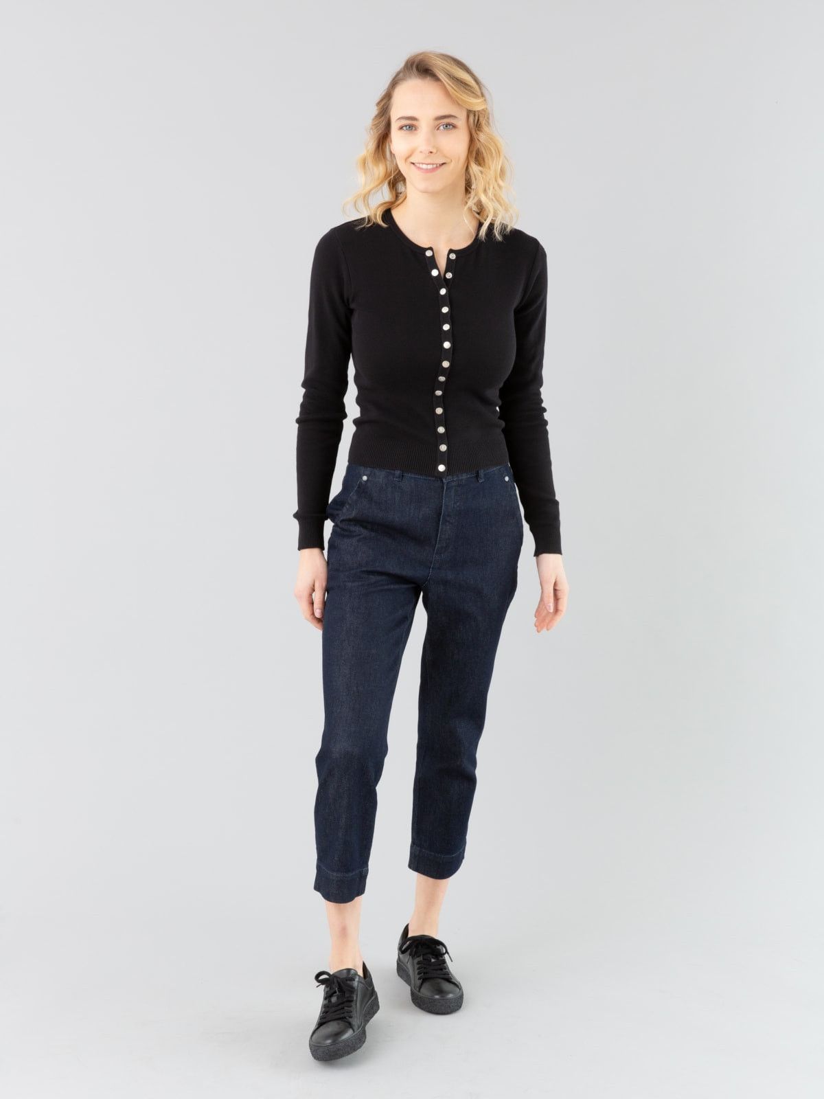 agnes b. The "Swing" snap cardigan, a fitted with snap buttons Size XS / US 0-2 / IT 36-38 - 15 Thumbnail