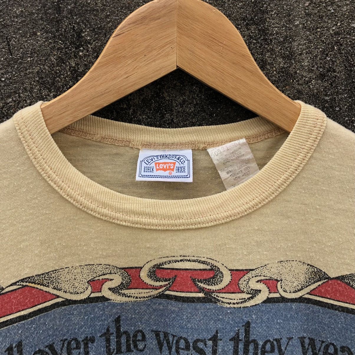 Levi's Vtg 70s Levis Fullprint Copper Riveted Overalls Tshirt Usa🇺🇸 Size US S / EU 44-46 / 1 - 14 Thumbnail