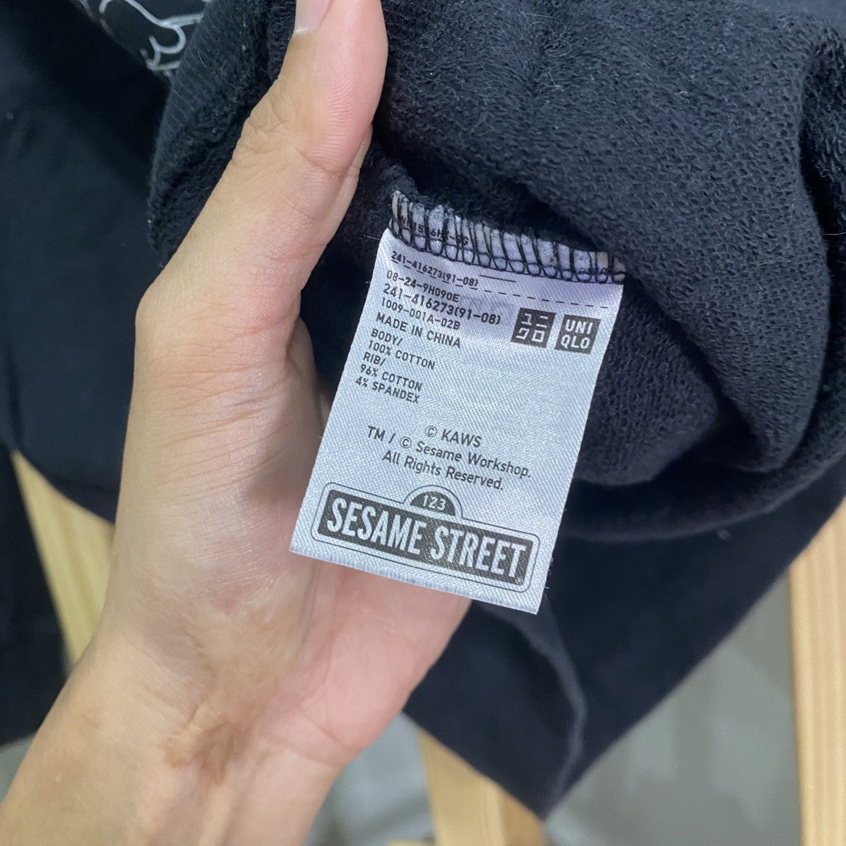 Kaws × Uniqlo Uniqlo Kaws Sesame Street Rare Collab 2000s Pullover Hoodie Size US L / EU 52-54 / 3 - 8 Thumbnail