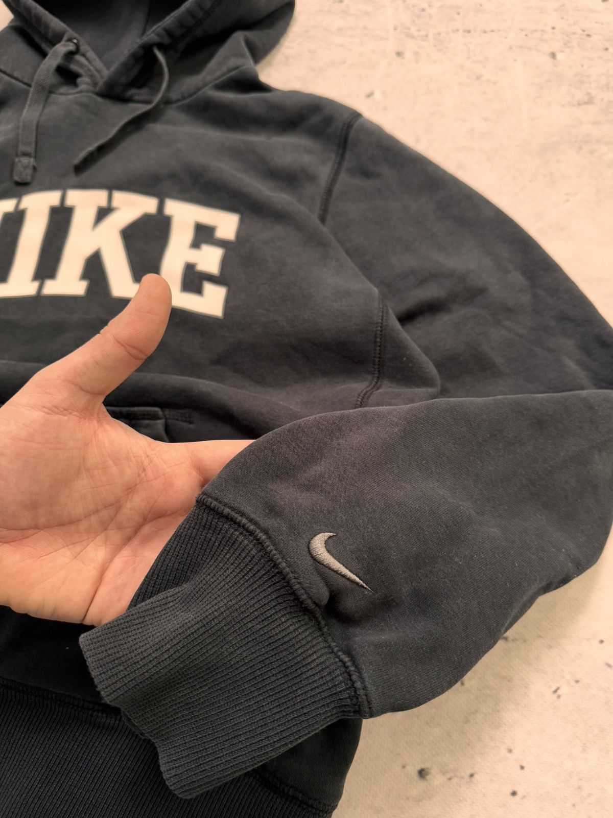Nike × Vintage NIKE VINTAGE CENTER LOGO OVERSIZE BOXY HOODIE Size US M / EU 48-50 / 2 - 3 Thumbnail