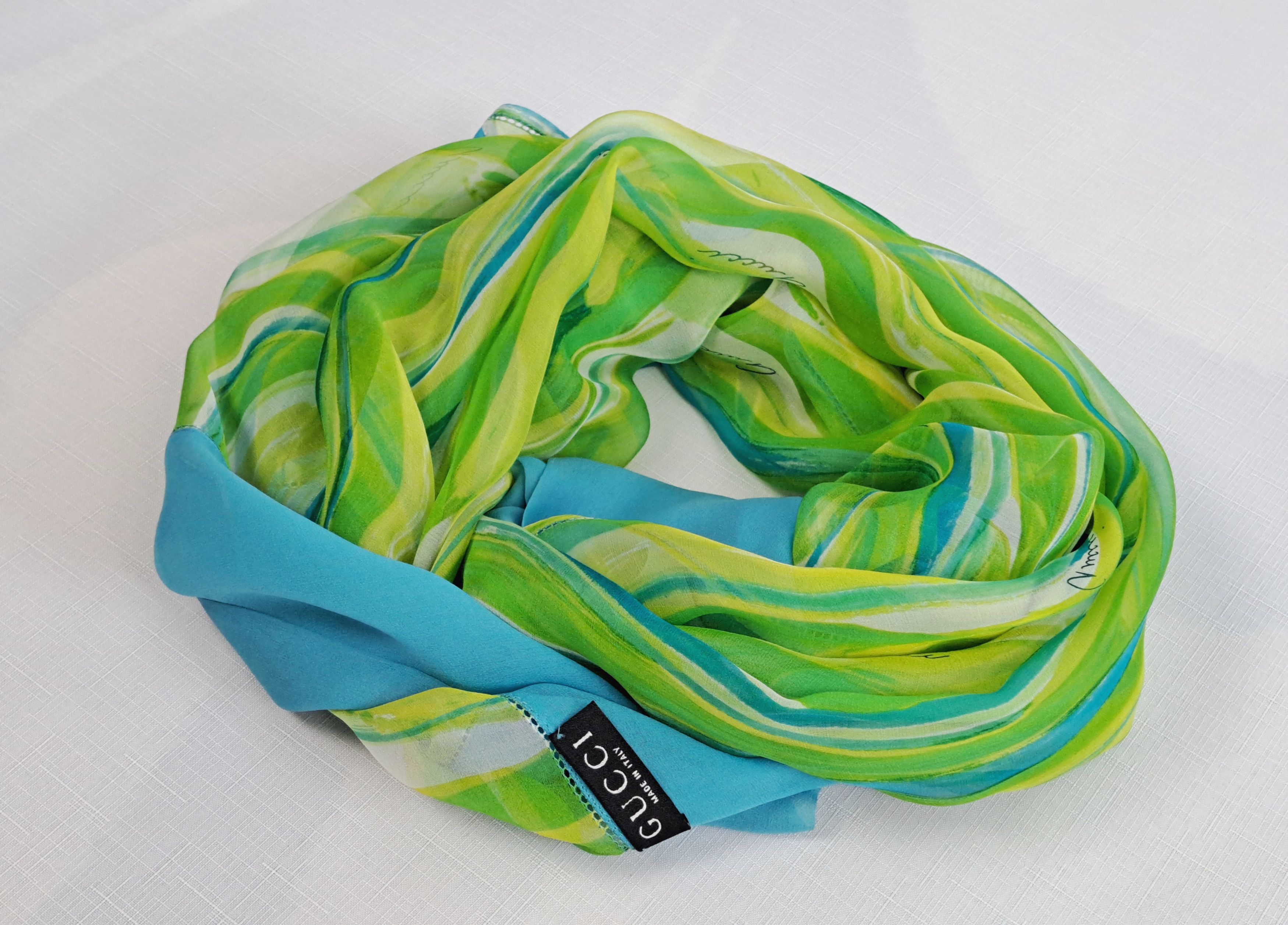 Gucci × Vintage GUCCI ultra lightweight silk scarf. Size ONE SIZE - 8 Thumbnail