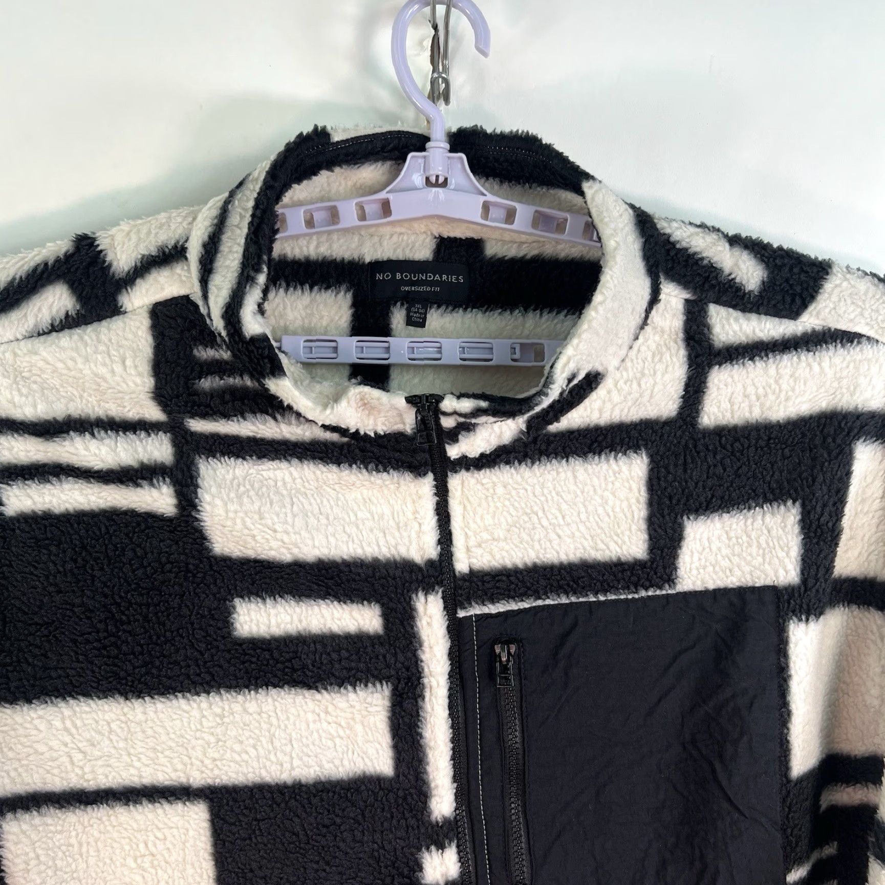 Vintage No Boundaries Full Zip Geometric Fleece Trucker Jacket Mens 3XL White/BLK Geometric/Trucker Bomber Jacket Casual Winter Fall Spring 300 Warmth Mens Size US XXL / EU 58 / 5 - 3 Thumbnail