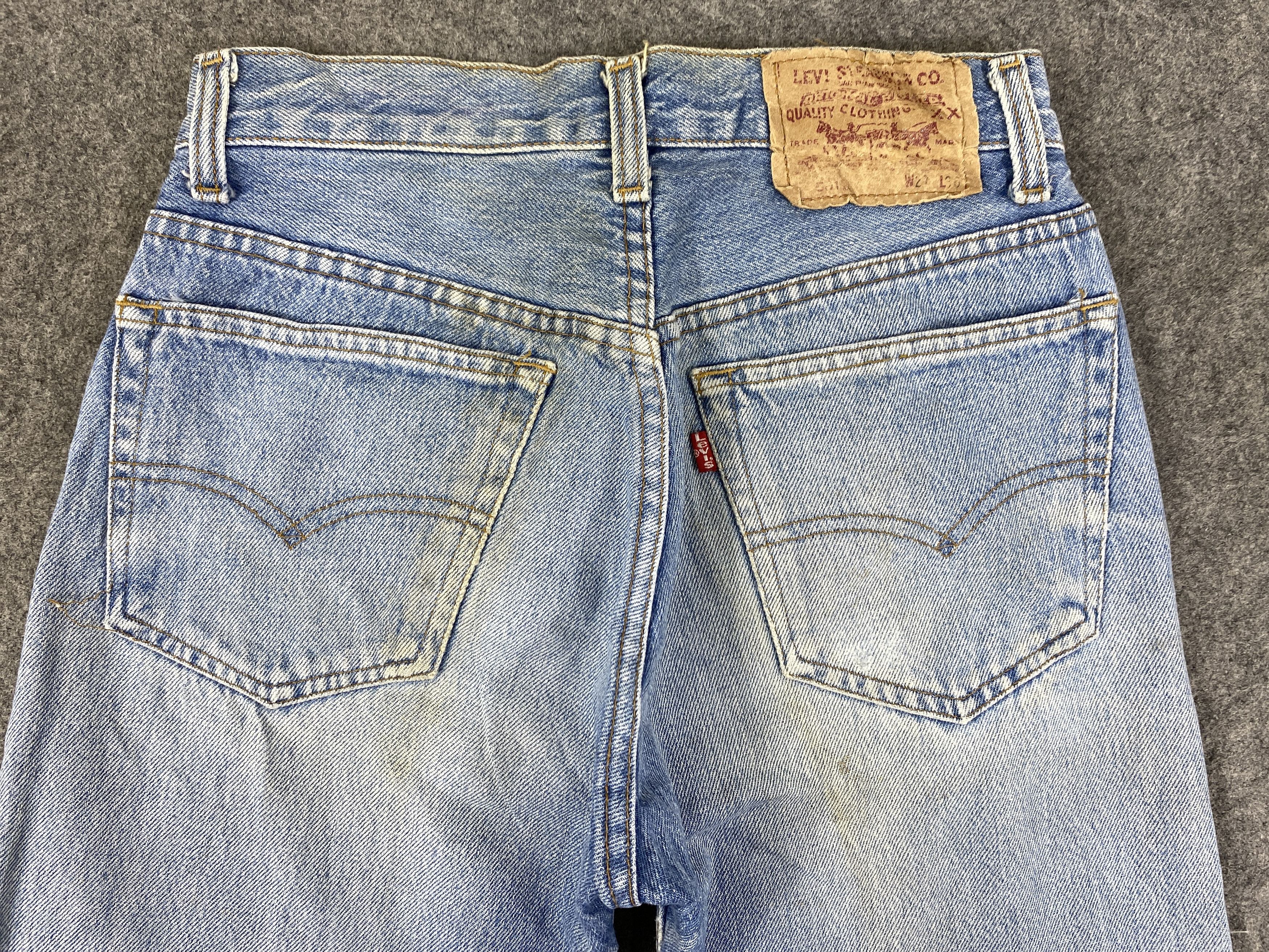 Levi's Light Blue Wash Vintage Levis 501 Jeans 26x26.5 - JN3086 Size US 26 / EU 42 - 4 Thumbnail