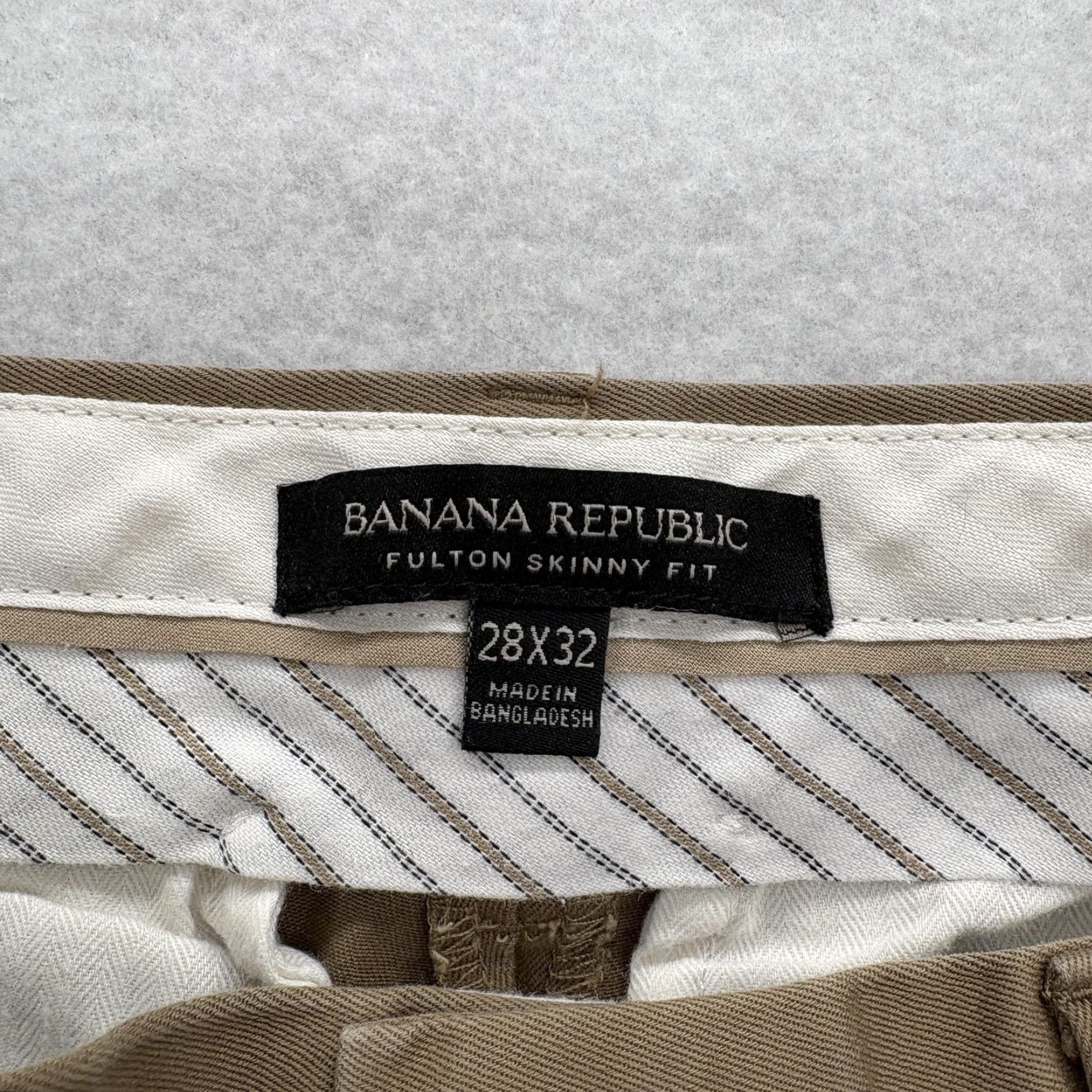 Banana Republic Banana Republic Chino Pants Mens 28x32 Rapid Movement Fulton Skinny Stretch Size US 28 / EU 44 - 4 Thumbnail