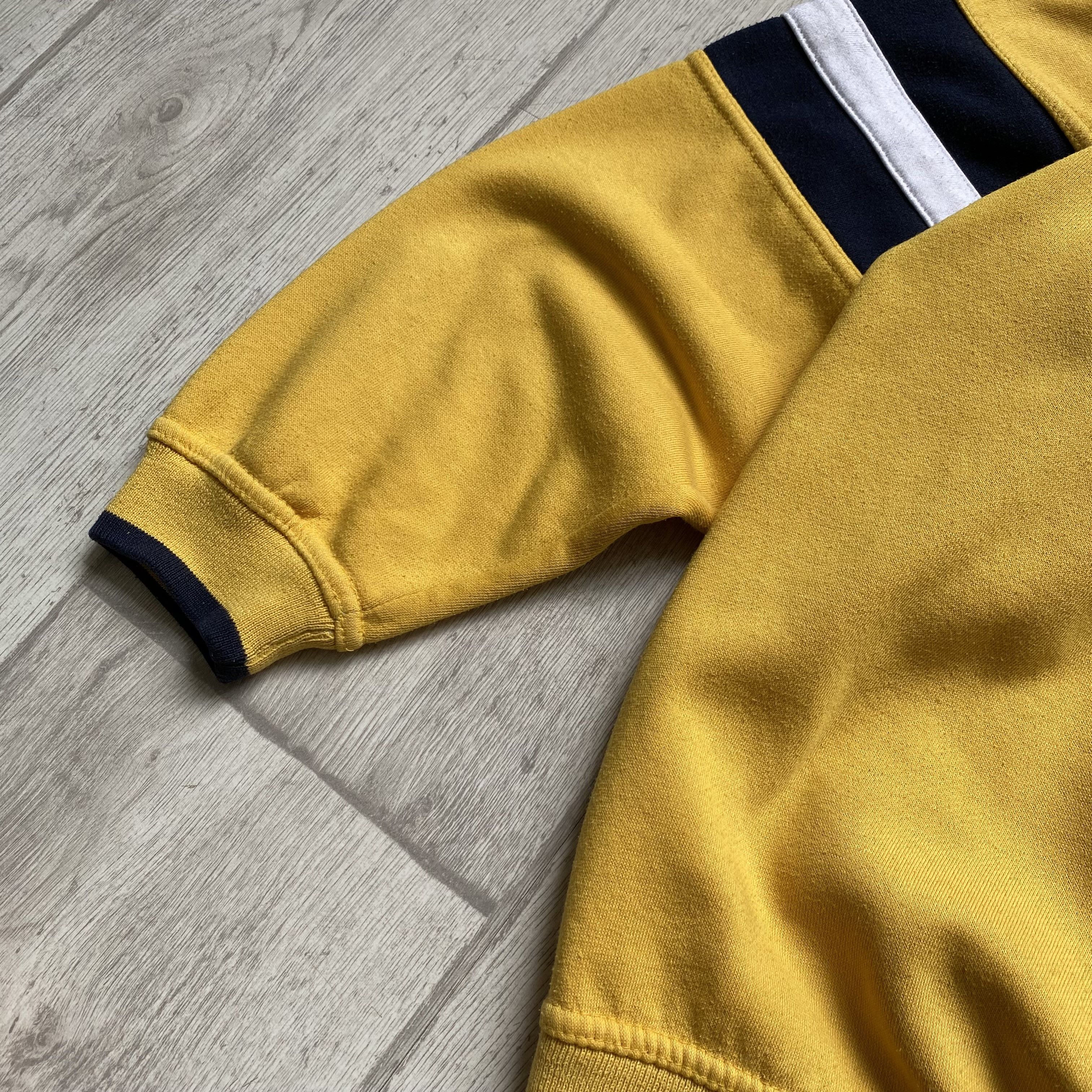 Reebok Vintage 90s Reebok Athletic sweatshirt Center logo Nike puma Size US XS / EU 42 / 0 - 4 Thumbnail
