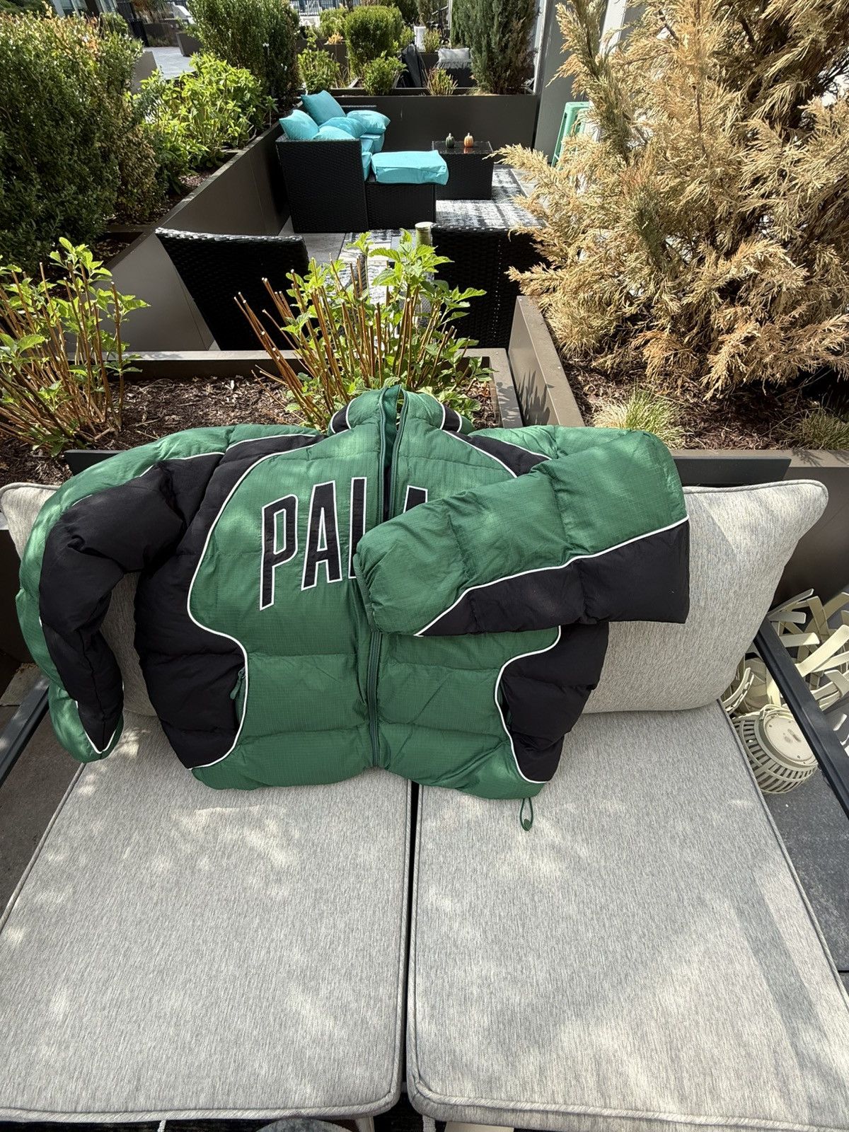 Palace Palace Sport Mit Puffa Coat Size US XL / EU 56 / 4 - 1 Thumbnail