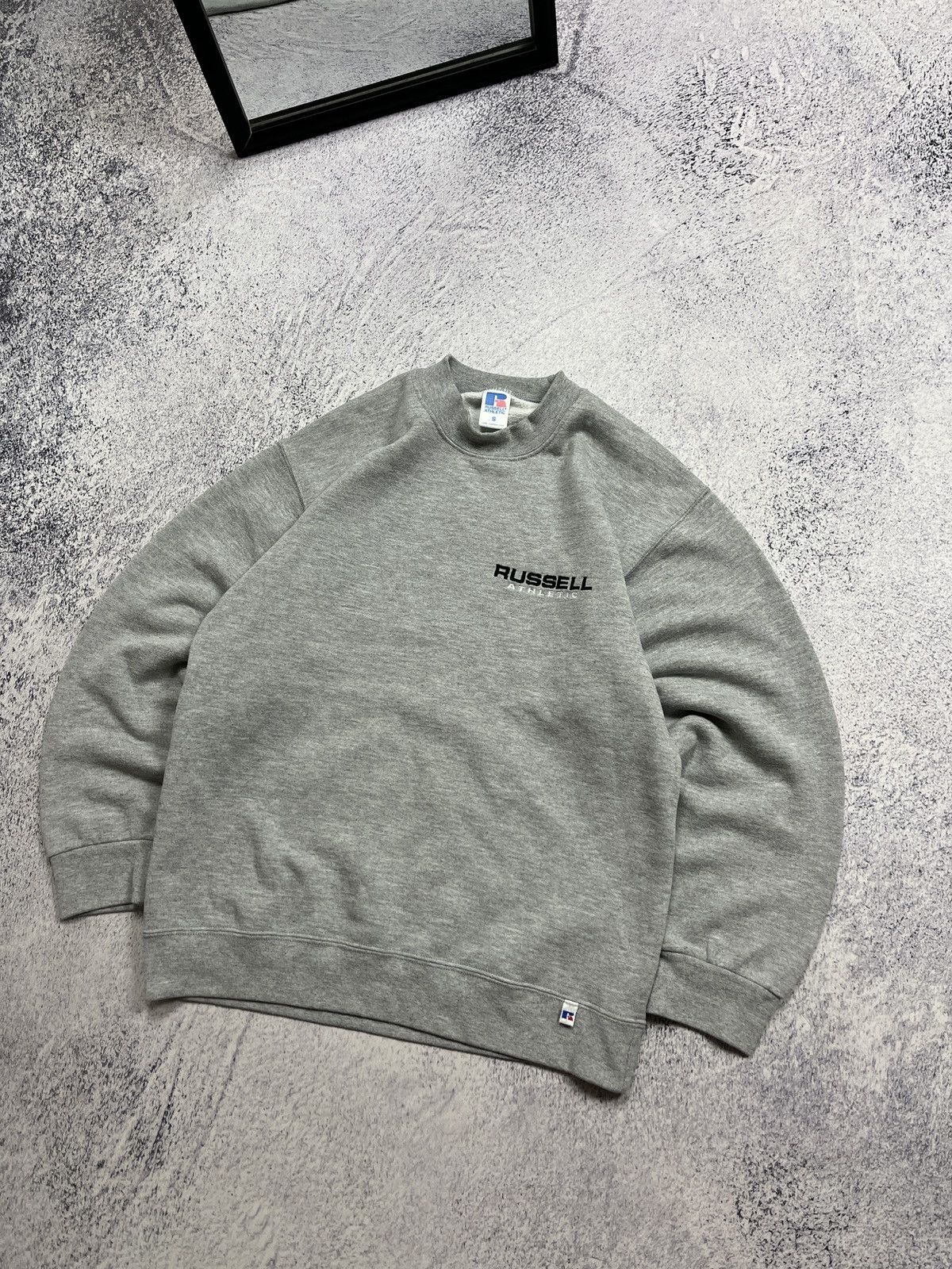 Russell Athletic × Vintage Vintage 90s y2k Russell Athletic Sweatshirt Boxy Fit Gray Size US S / EU 44-46 / 1 - 3 Thumbnail