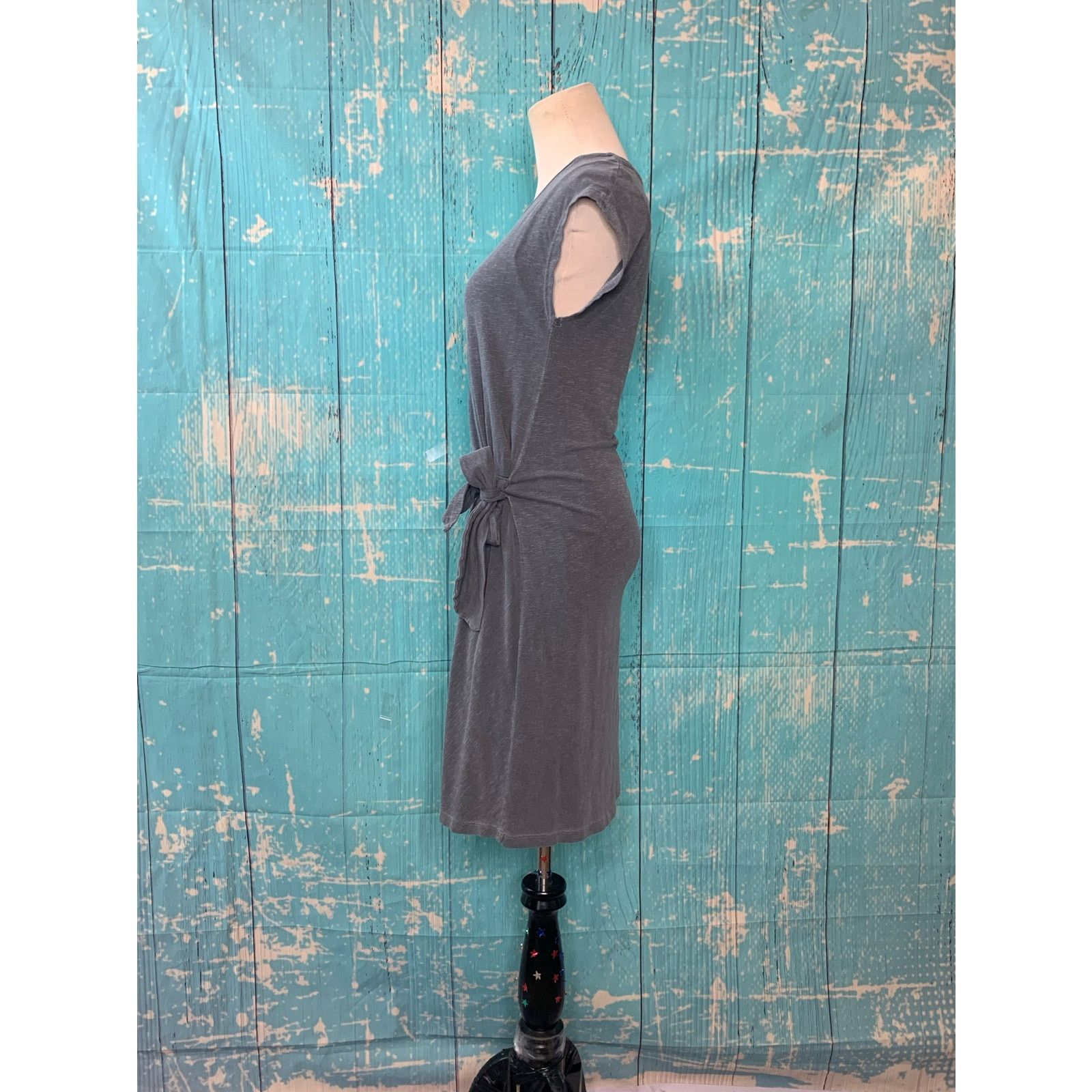 Anthropologie Sundry gray ruched side tie dress size small Size S / US 4 / IT 40 - 9 Thumbnail