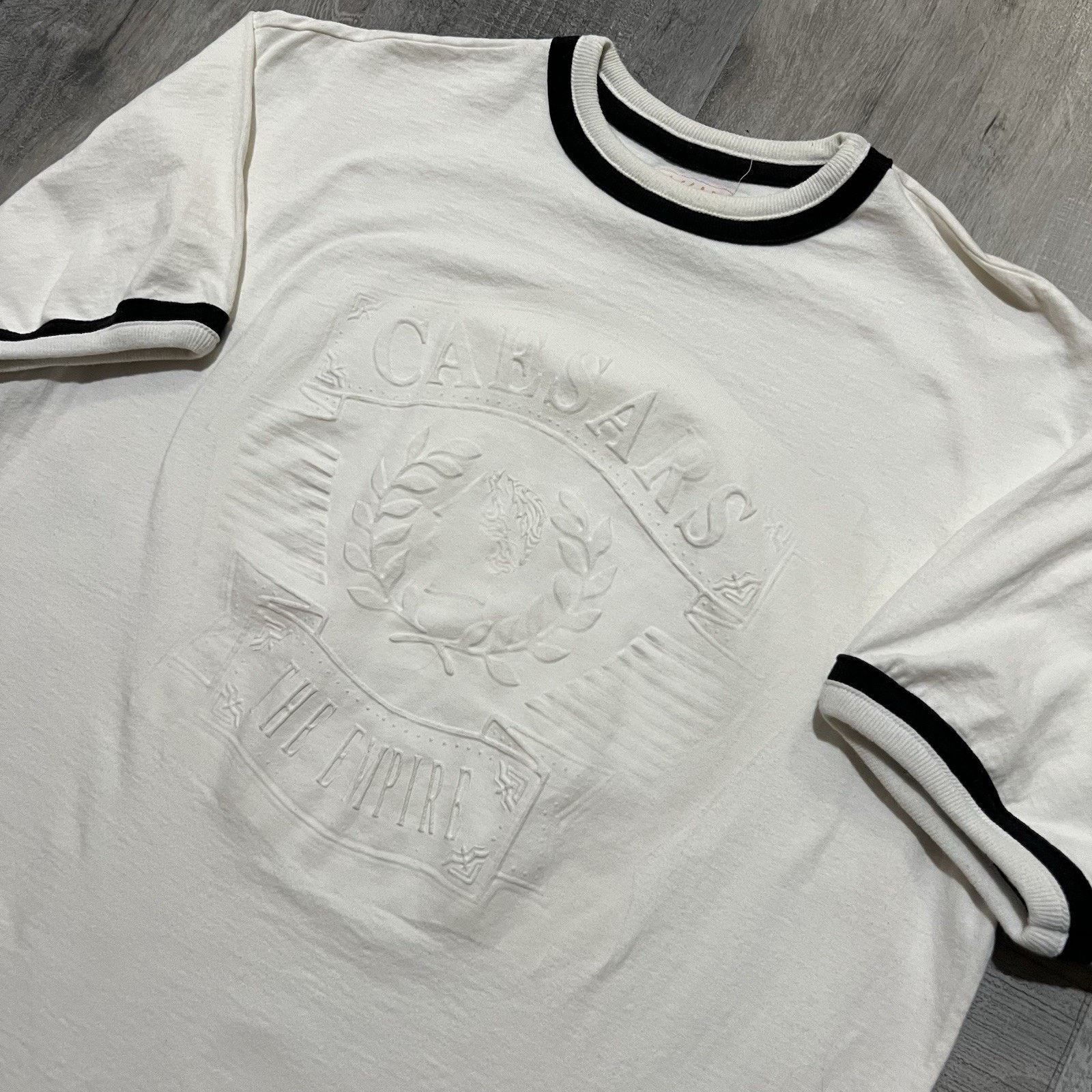 Vintage VTG Caesar's Palace Las Vegas T Shirt White Embossed T Shirt Size US XL / EU 56 / 4 - 3 Thumbnail