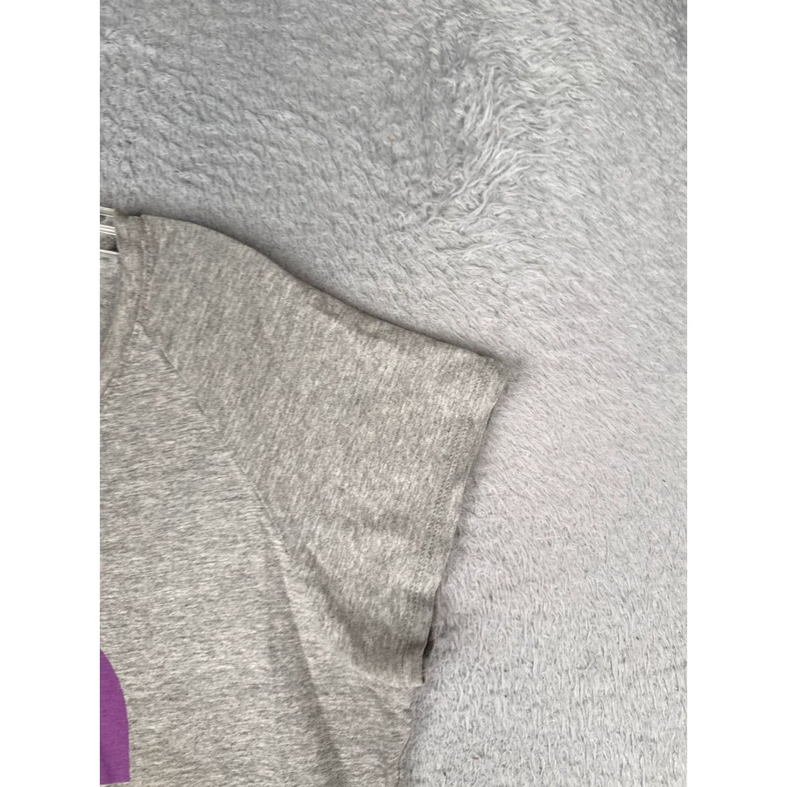 The North Face The North Face Shirt Women L Gray Crew Neck Polyester Blend Slim Fit Casual T-Shirt All Seasons Outdoor Spring Summer Fall Winter Womens Size L / US 10 / IT 46 - 2 Thumbnail