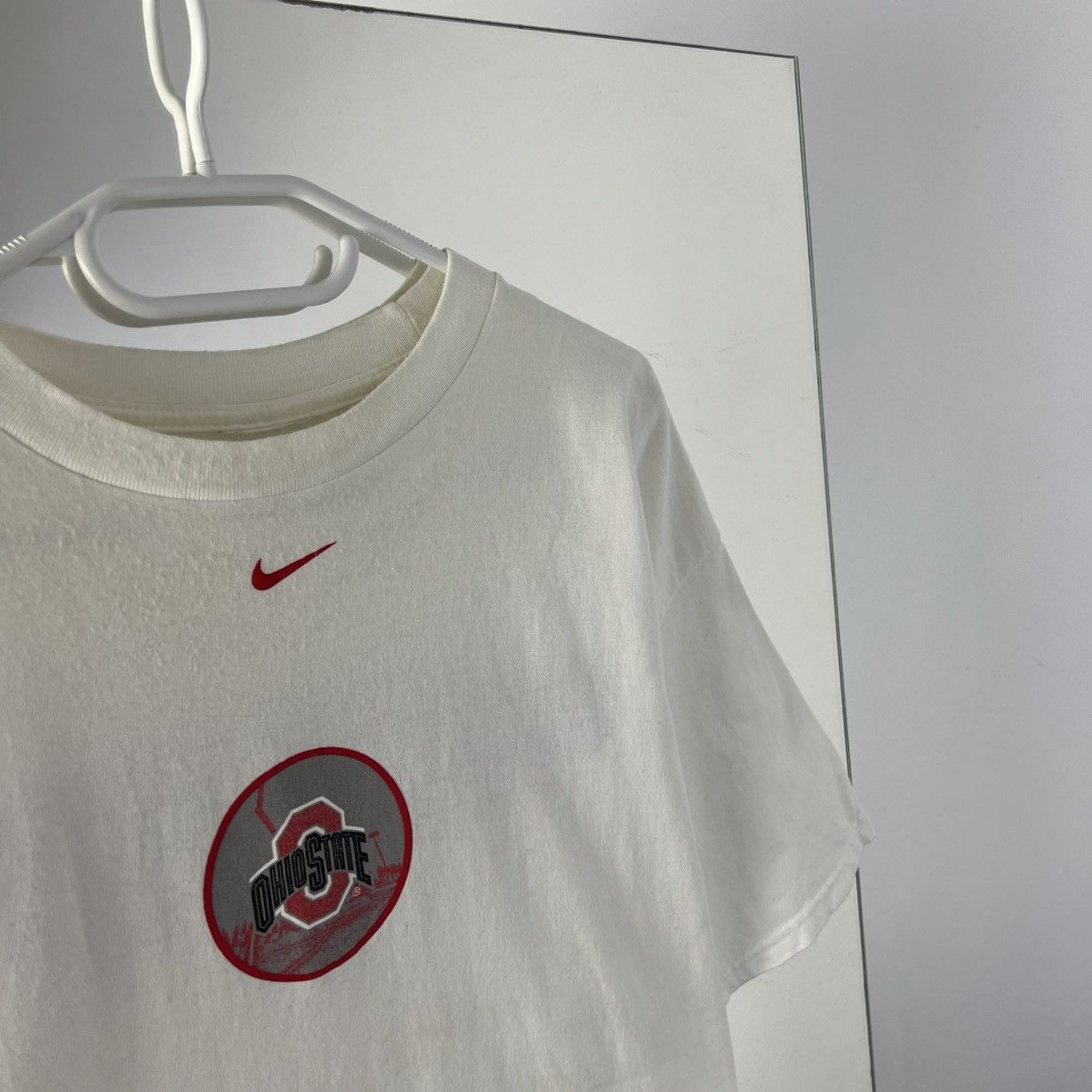 Vintage Vintage Y2K Nike Center Swoosh Big Logo T-Shirt Size US XL / EU 56 / 4 - 6 Thumbnail