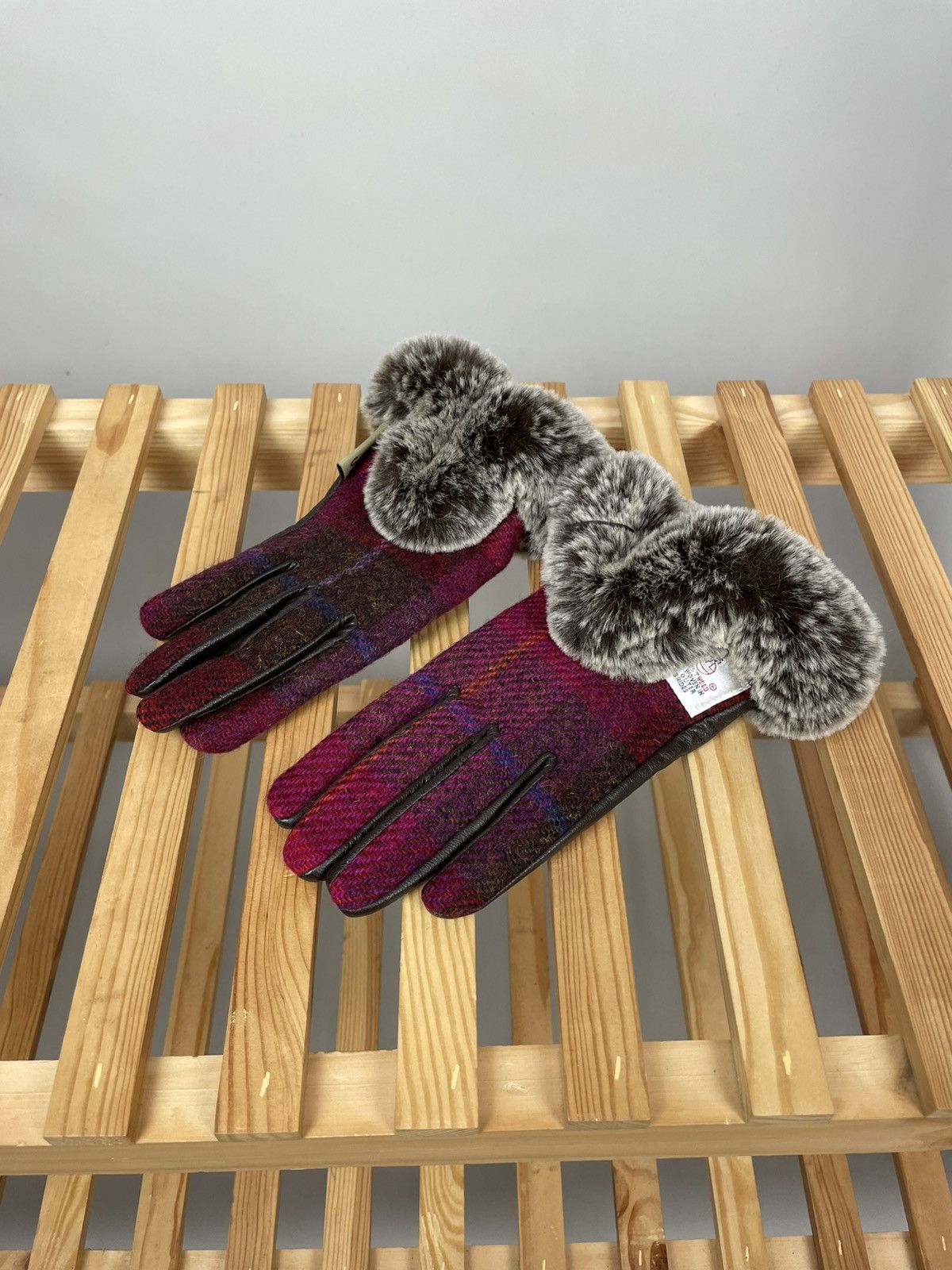 Harris Tweed Harris tweed leather and tweed gloves Size ONE SIZE - 2 Thumbnail