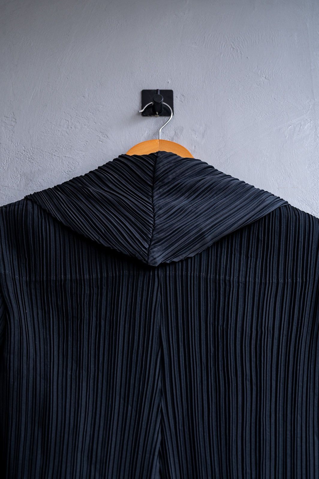 Issey Miyake Issey Miyake FW12 pleated deconstructed mid-coat Size M / US 6-8 / IT 42-44 - 12 Thumbnail