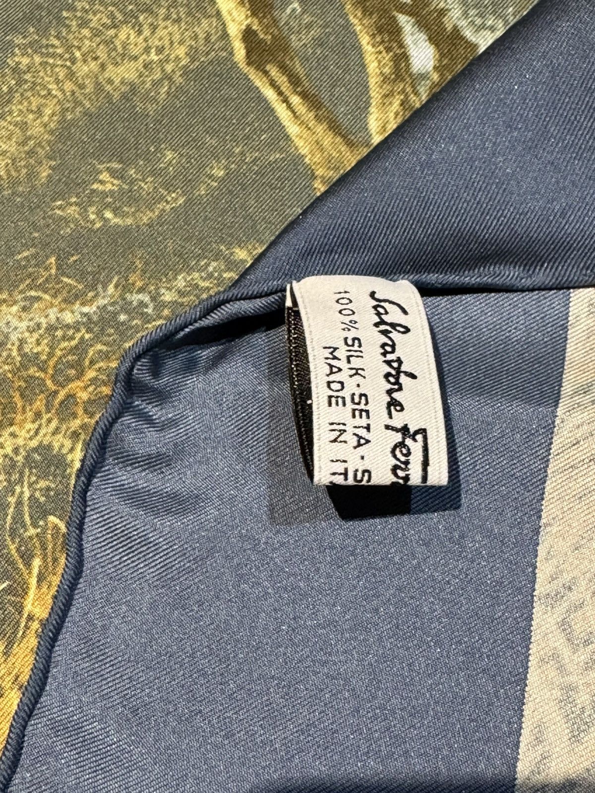 Salvatore Ferragamo Ferragamo Animal Scarf Vintage Blue Savannah Leopard Size ONE SIZE - 9 Thumbnail