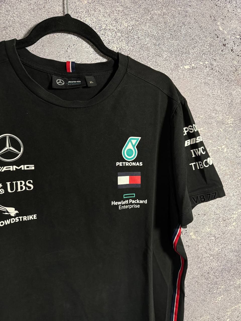 Formula 1 × Mercedes-Benz Petronas AMG Mercedes-Benz Racing Team Formula 1 T-Shirt Size US XL / EU 56 / 4 - 4 Thumbnail