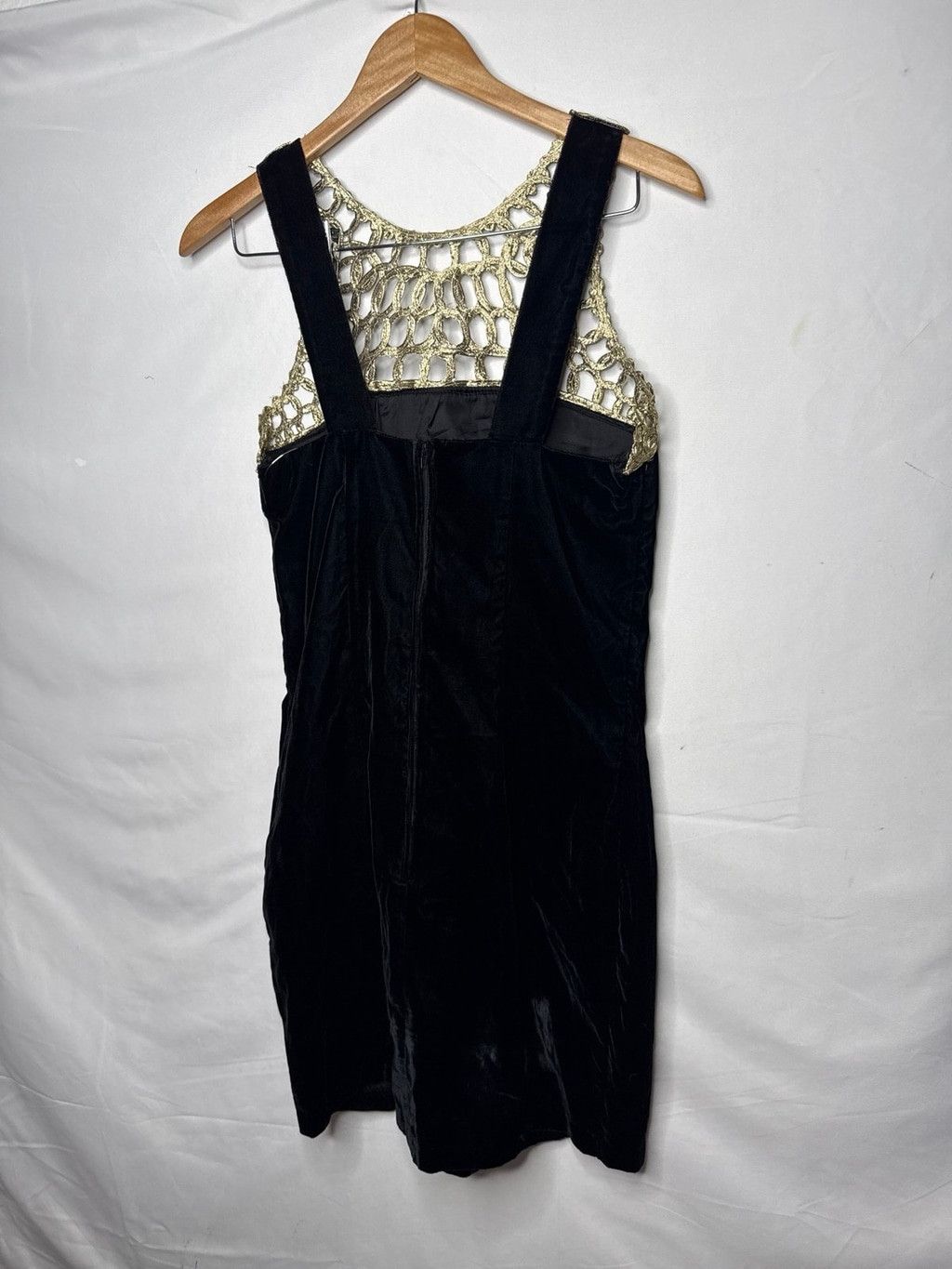 The Unbranded Brand Stella 100% VELVET black gold design neck line dress sz Med Size M / US 6-8 / IT 42-44 - 6 Thumbnail
