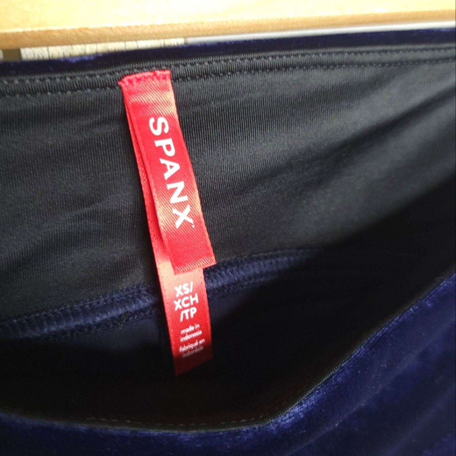 Spanx NEW Spanx High Waist Velvet Leggings Pants XS Blue Velour Size 24" / US 00 / IT 34 - 5 Thumbnail