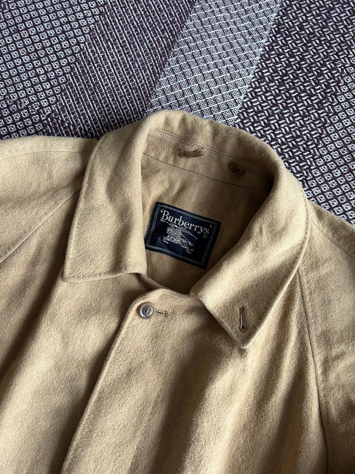 Burberry × Vintage Vintage Burberry Heavy Coat Wool & Cashmere Thrashed Size XL Size US XL / EU 56 / 4 - 7 Thumbnail