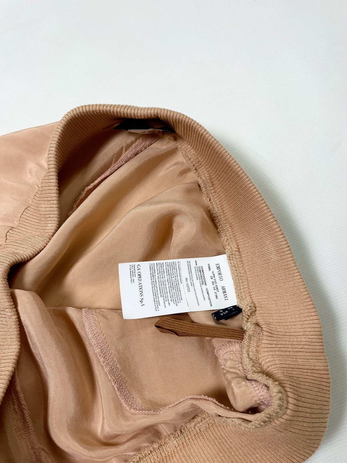Emporio Armani Emporio Armani 🍑 peach color nylon jogger cargo pants Size 30" / US 8 / IT 44 - 7 Thumbnail