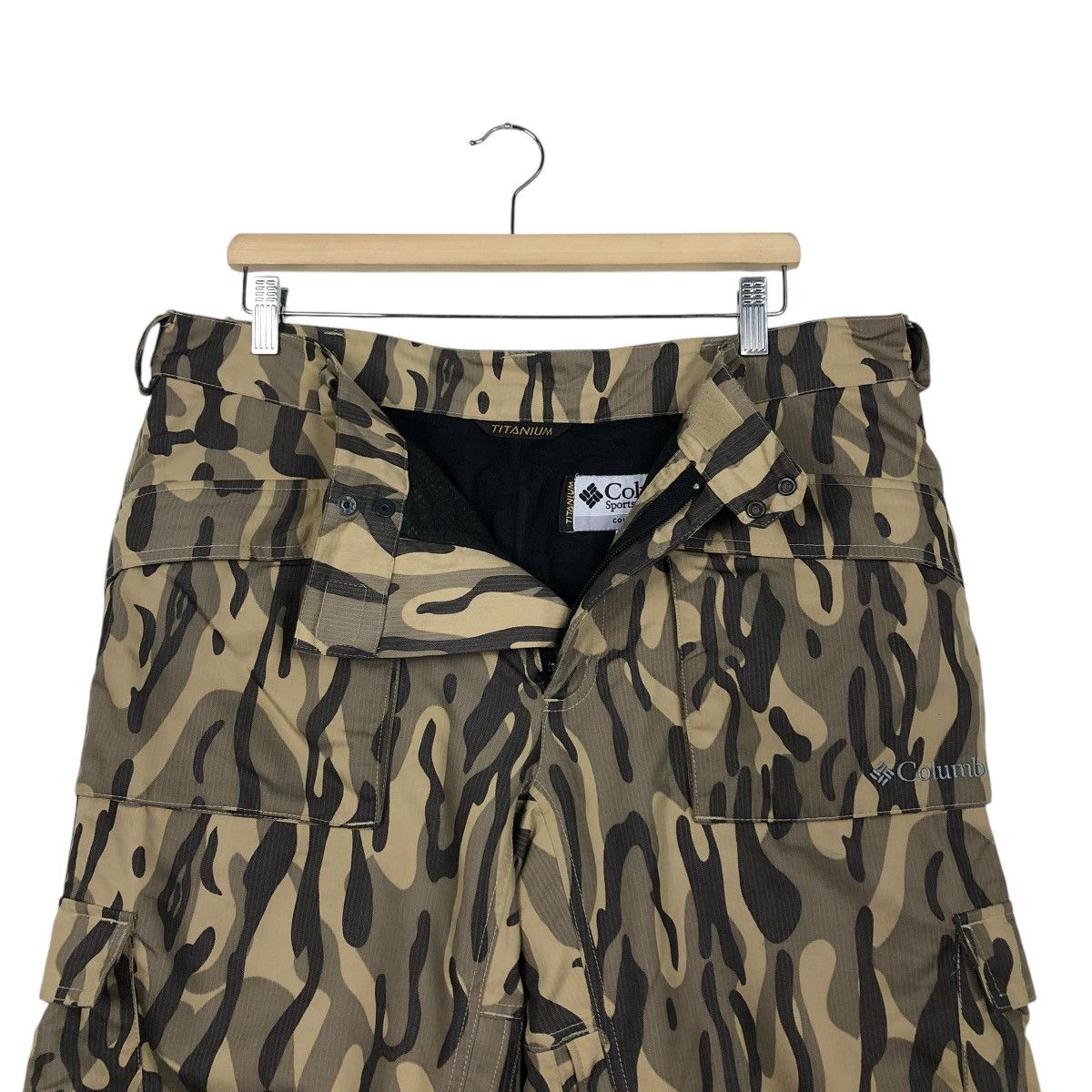Japanese Brand 🔥VINTAGE CAMOUFLAGE SKI CARGO PANTS COLUMBIA MULTI POCKETS Size US 36 / EU 52 - 15 Thumbnail