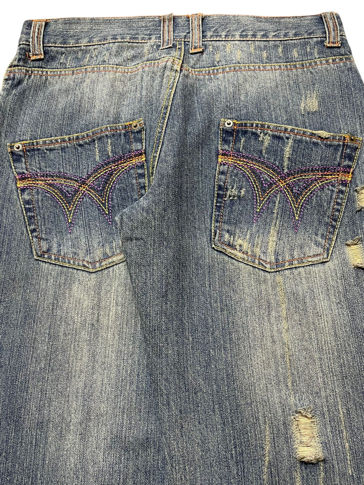 In The Attic Vintage Japanese Brand Faded Wash Style Distress Loose Jeans Size US 32 / EU 48 - 6 Thumbnail