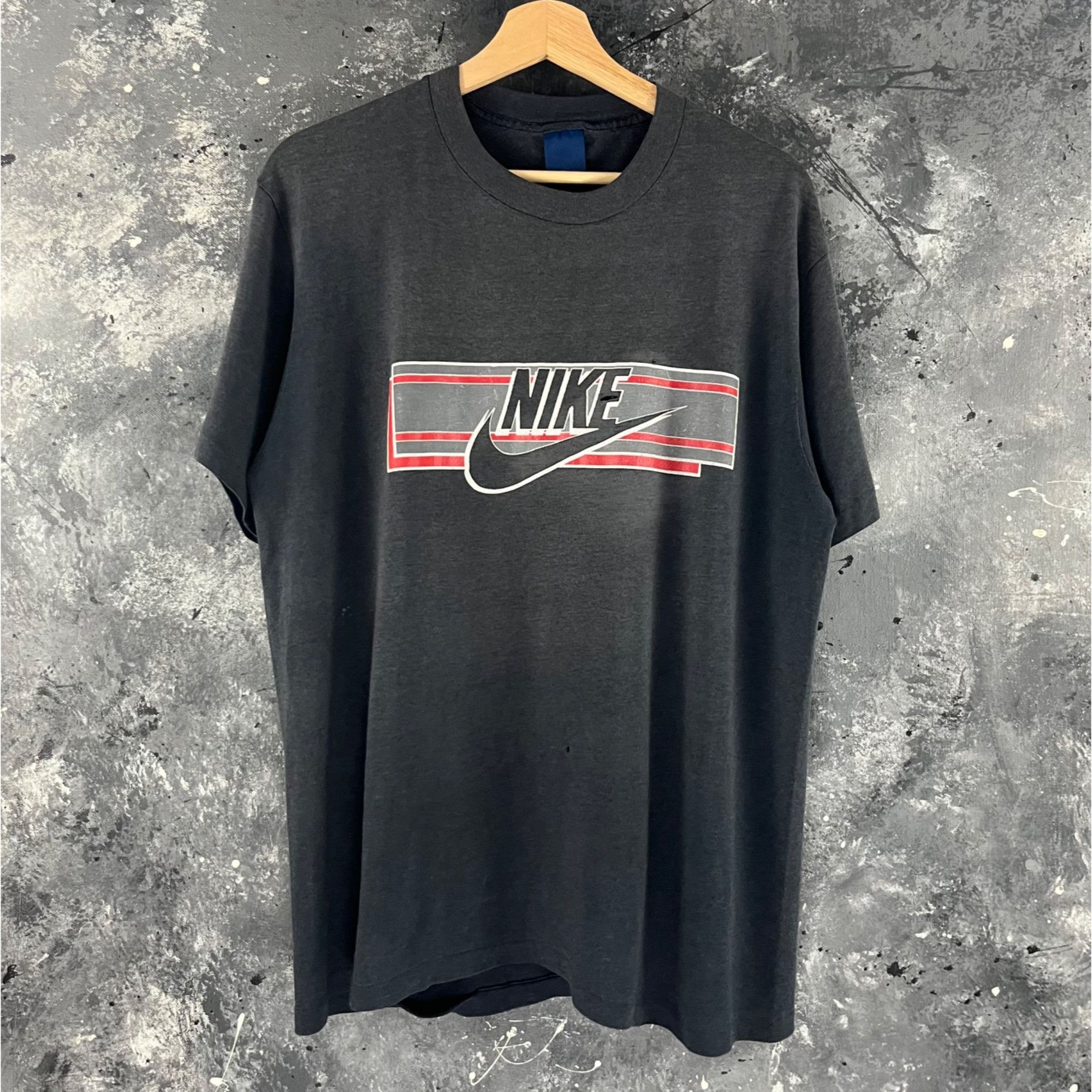 Nike × Vintage Vintage 80’s Nike shirt Size US L / EU 52-54 / 3 - 1 Thumbnail