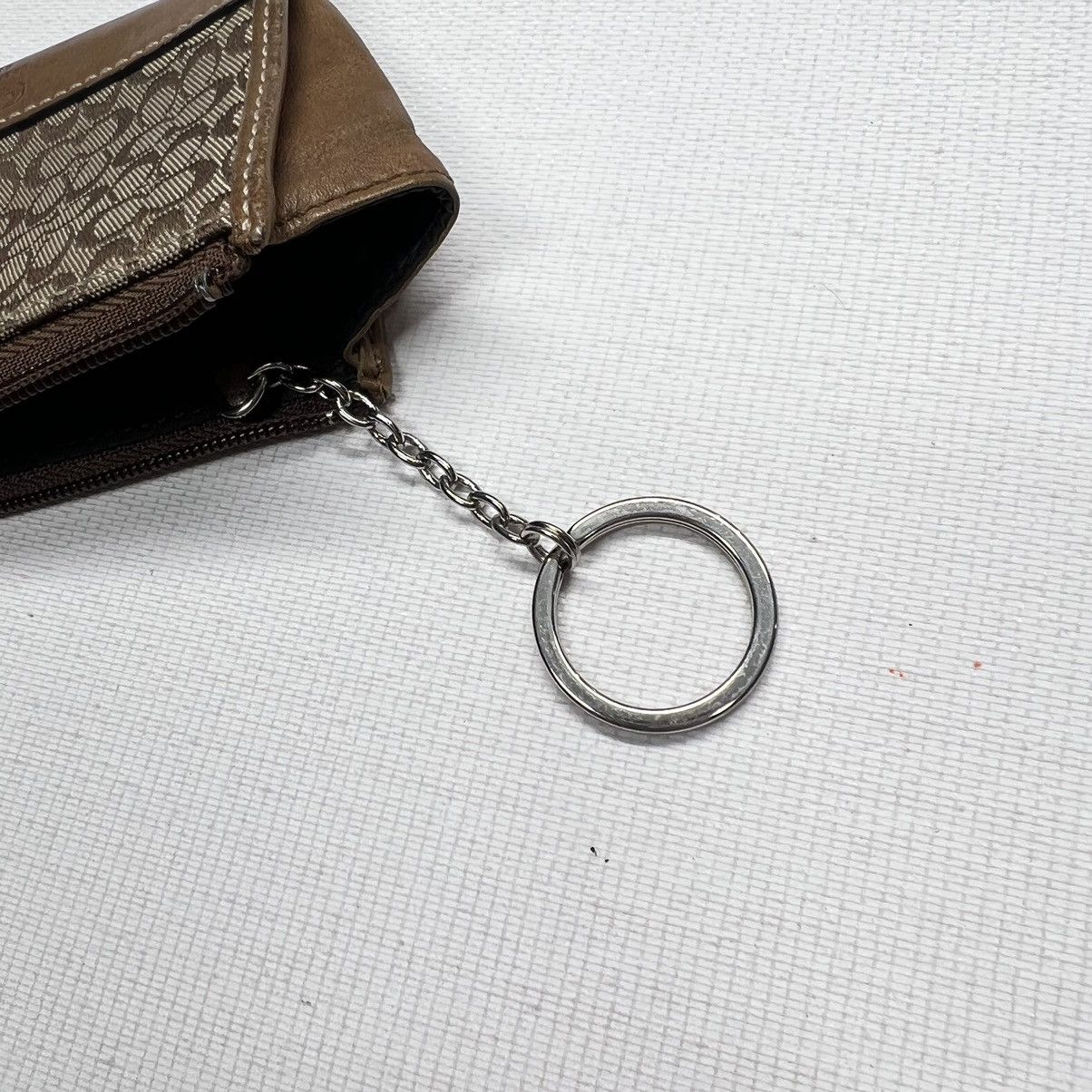 Coach × Vintage VTG Coach Coin Purse Monogram Logo Zipper Key Chain ID Y2K Size ONE SIZE - 11 Thumbnail