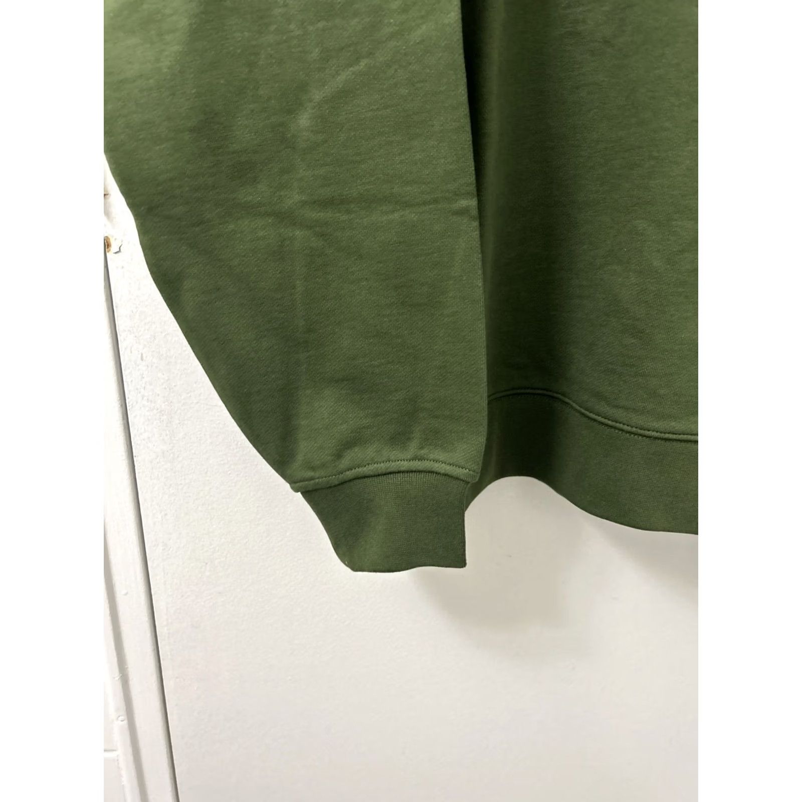 Levi's VINTAGE Levi's Crewneck Mens S Green Sweatshirt Pullover Embroidered Logo L/S Size US S / EU 44-46 / 1 - 7 Thumbnail