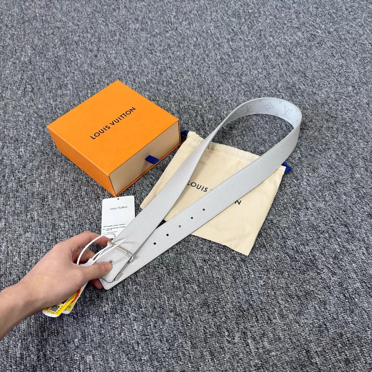 Louis Vuitton LV Light Gray Monogram Belt 85/34 Size ONE SIZE - 4 Thumbnail