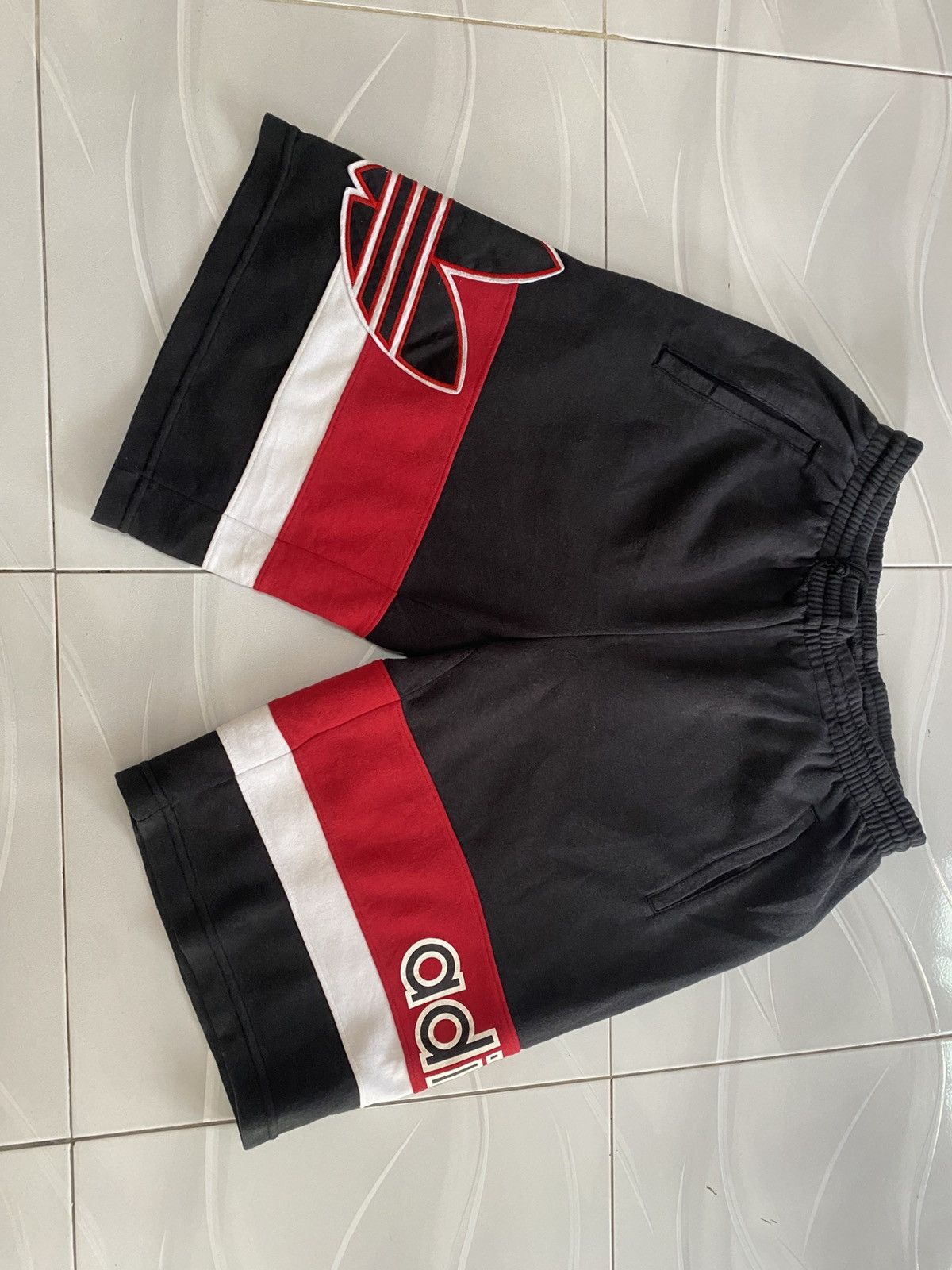 Adidas Vintage Adidas Big Logo Spell Out Sweat Pants Size US 32 / EU 48 - 1 Thumbnail