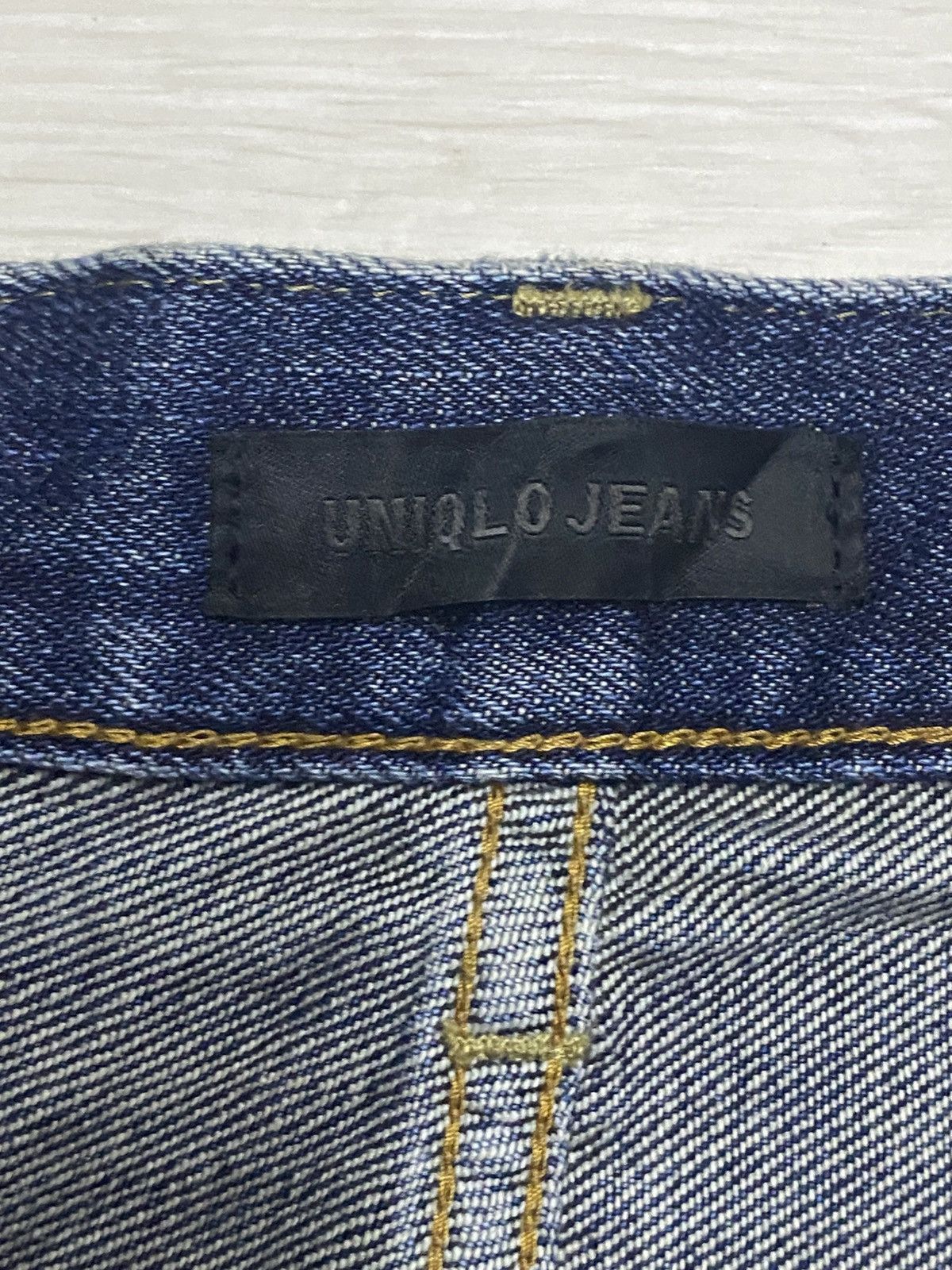 Japanese Brand Vintage Japanese Uniqlo Blue Faded Wash Distressed Jeans Size US 31 - 9 Thumbnail