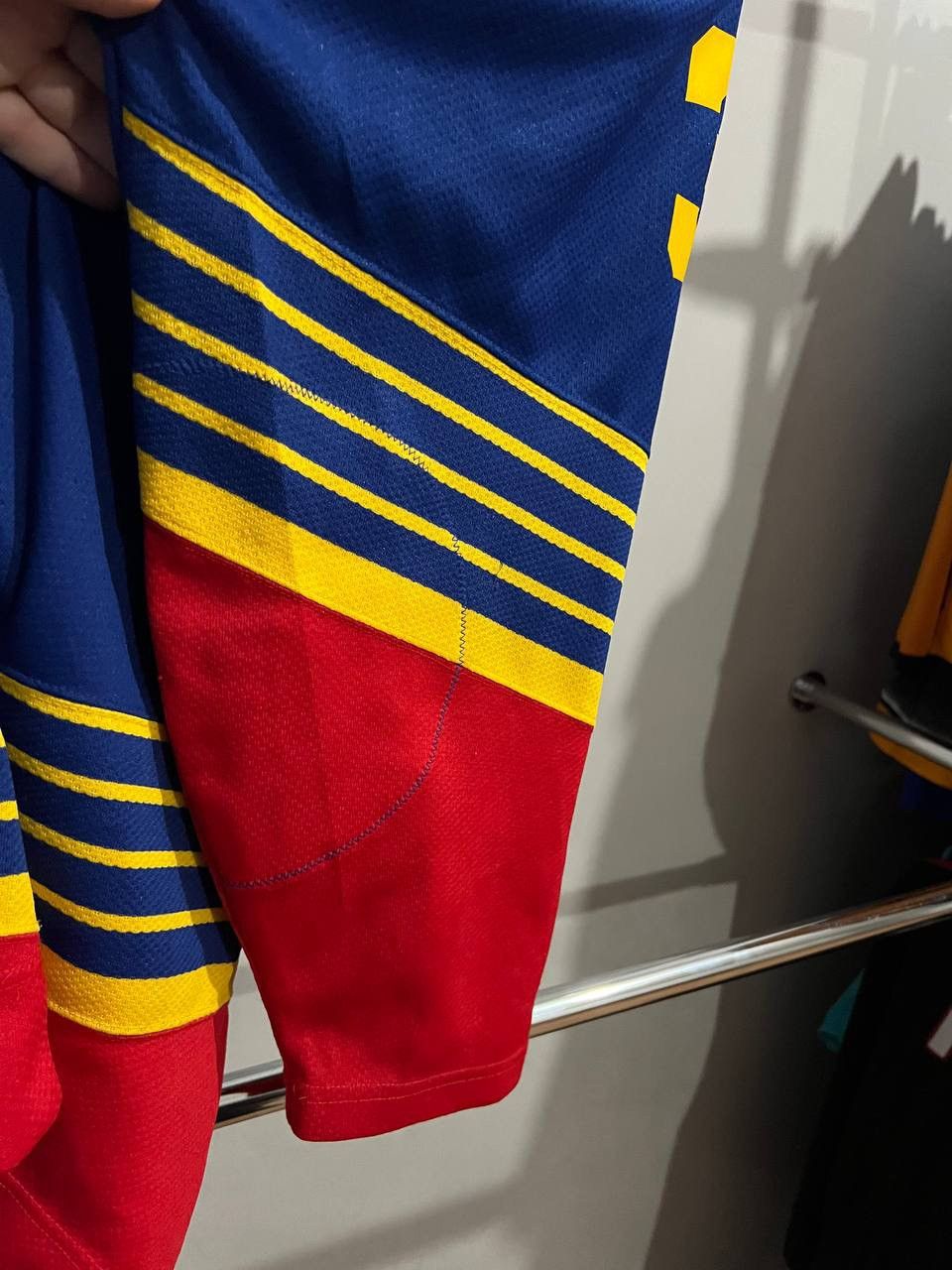 NHL 90’S ST LOUIS BLUES #3 STARTER HOCKEY JERSEY SHIRT SIZE L Size US L / EU 52-54 / 3 - 16 Thumbnail