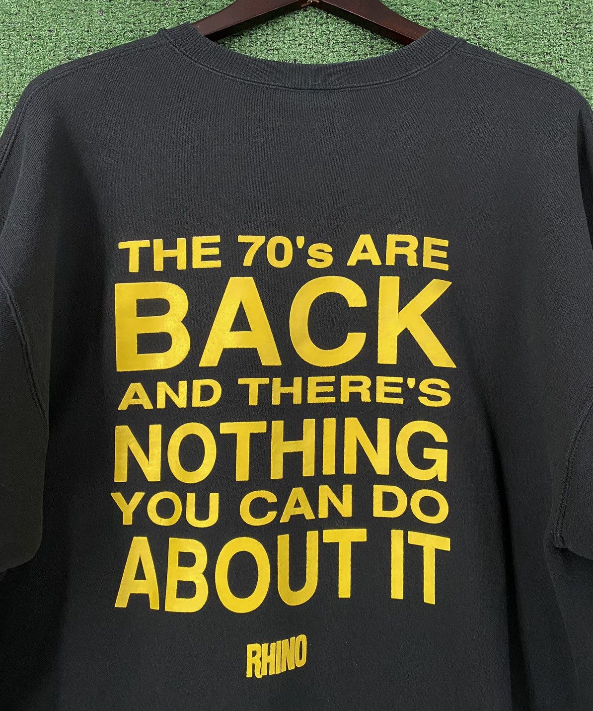 Hanes VTG 90s Smiley Face Super Hit Of The 70’s Rhino Records Size US XL / EU 56 / 4 - 5 Thumbnail