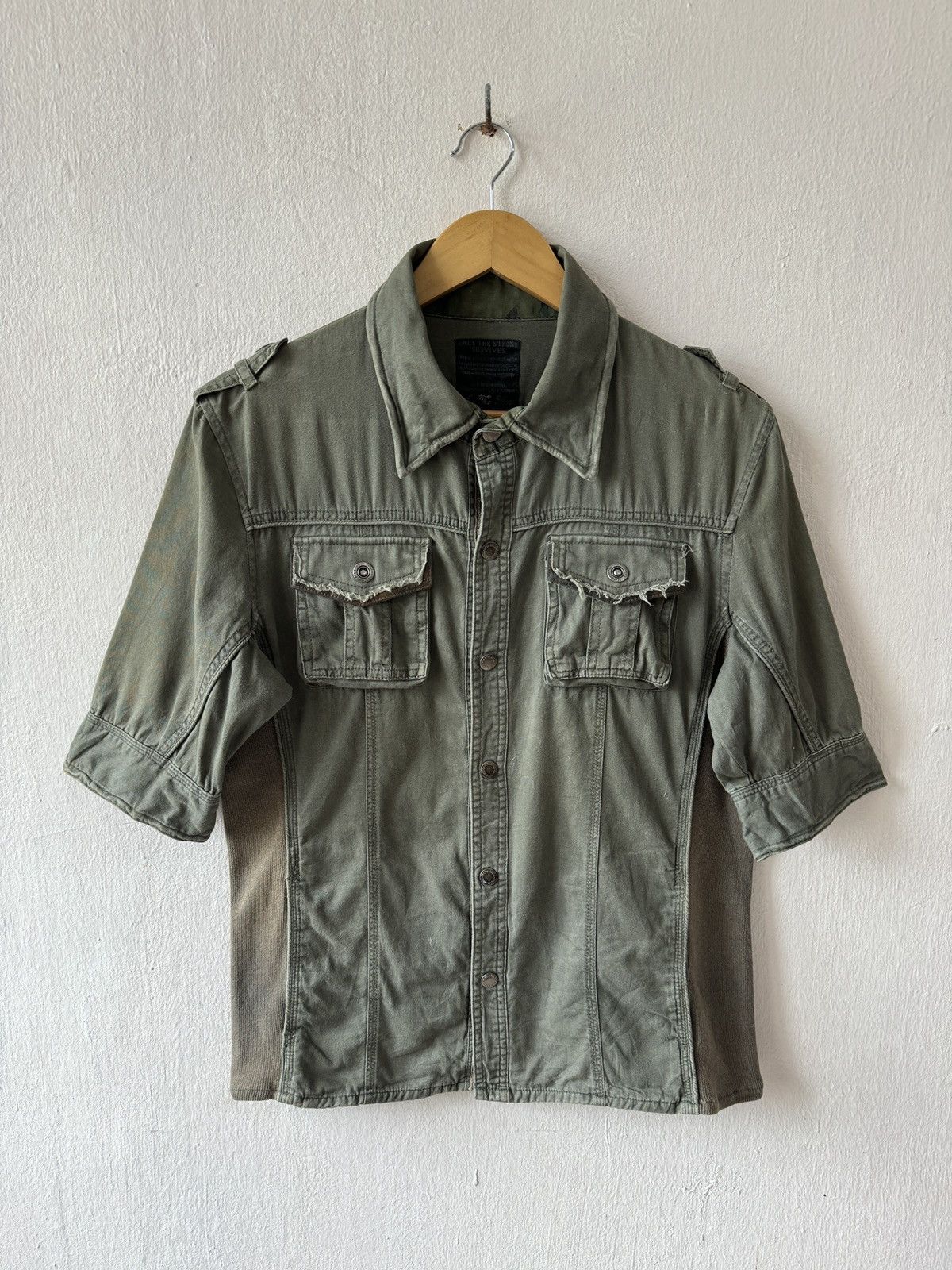In The Attic Vintage In The Attic Short Sleeve Shirts Button Ups Size US L / EU 52-54 / 3 - 1 Thumbnail